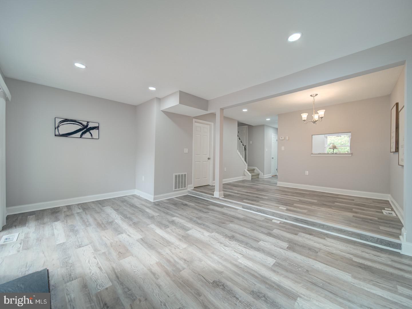 CHURCHILL TOWN SECTOR - Residential