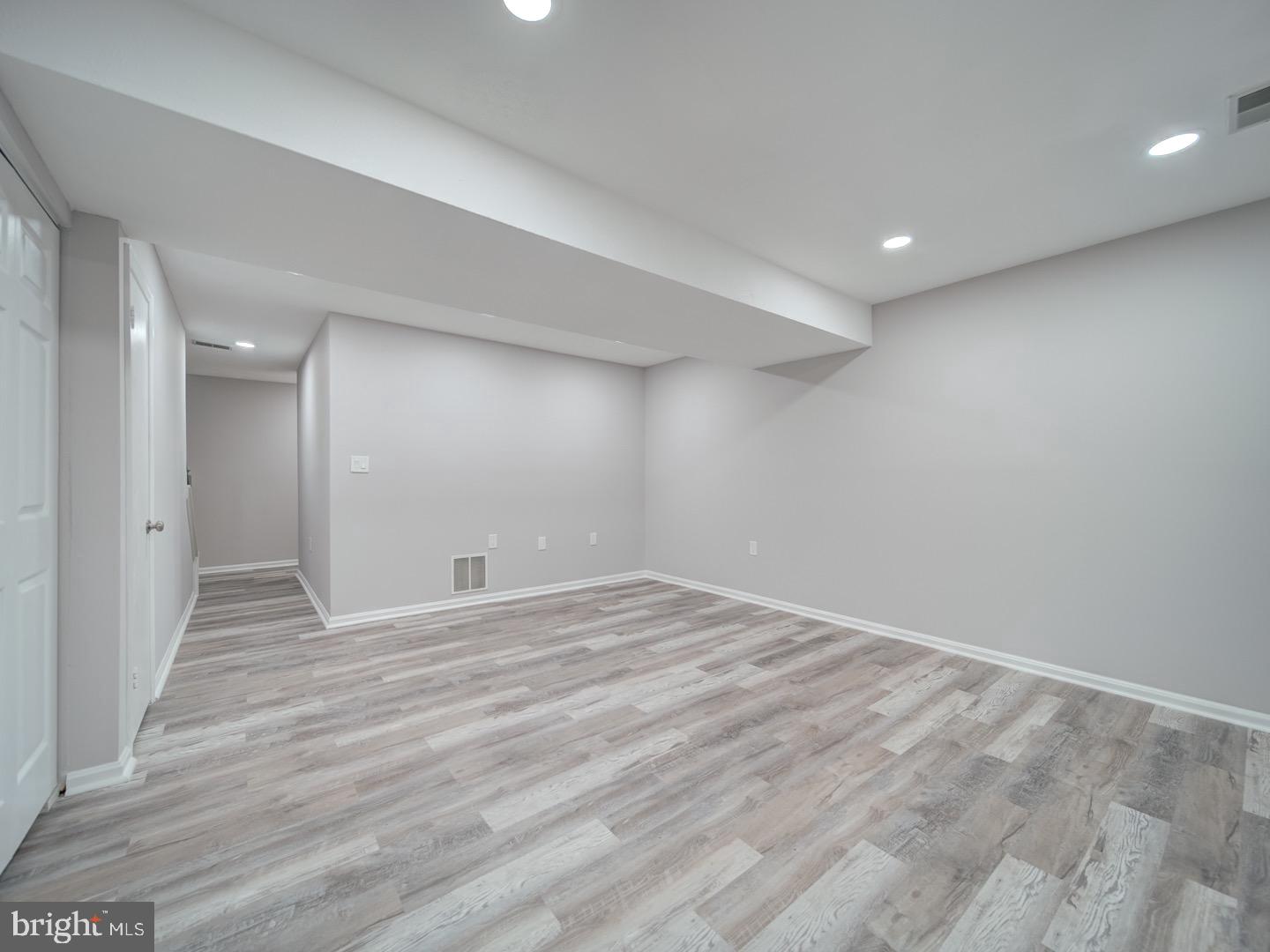 CHURCHILL TOWN SECTOR - Residential