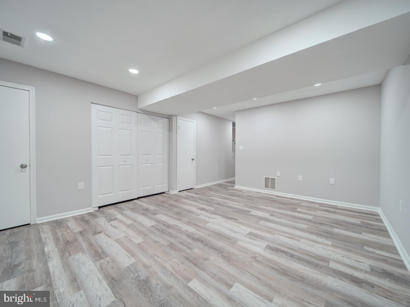 CHURCHILL TOWN SECTOR - Residential