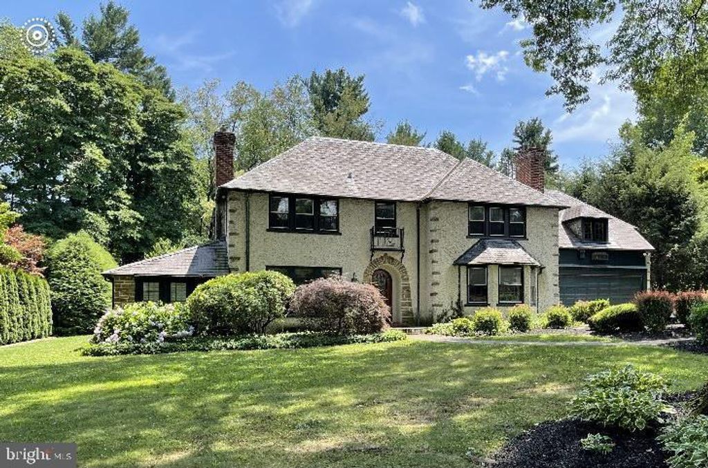 Photo of 165 Hamilton Road, Lancaster, PA 17603 (MLS # PALA2046348)