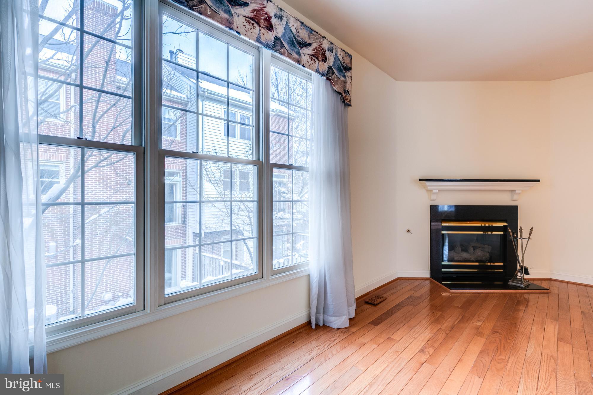 LENOX PLACE AT SUNNYSIDE - Residential Lease