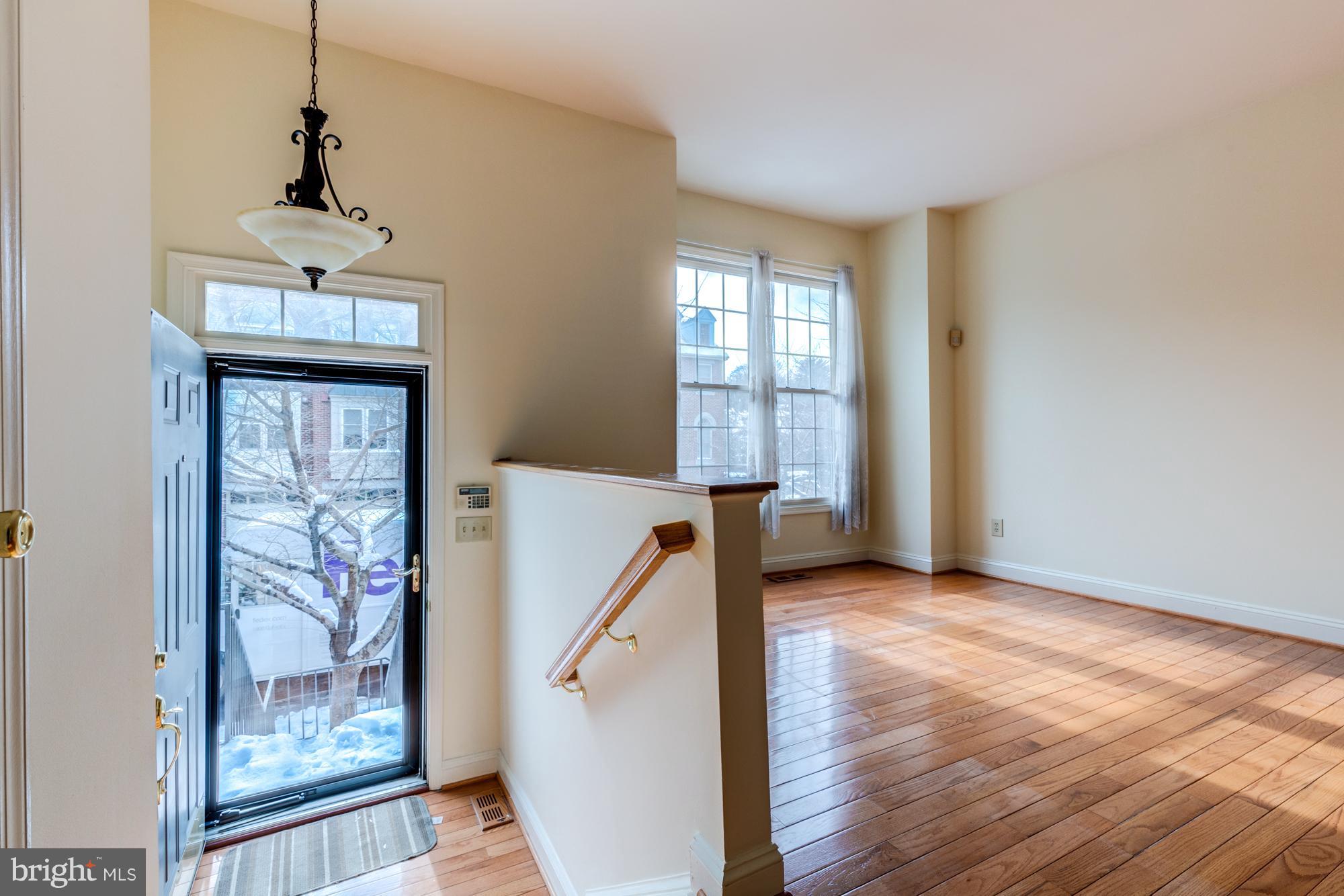 LENOX PLACE AT SUNNYSIDE - Residential Lease