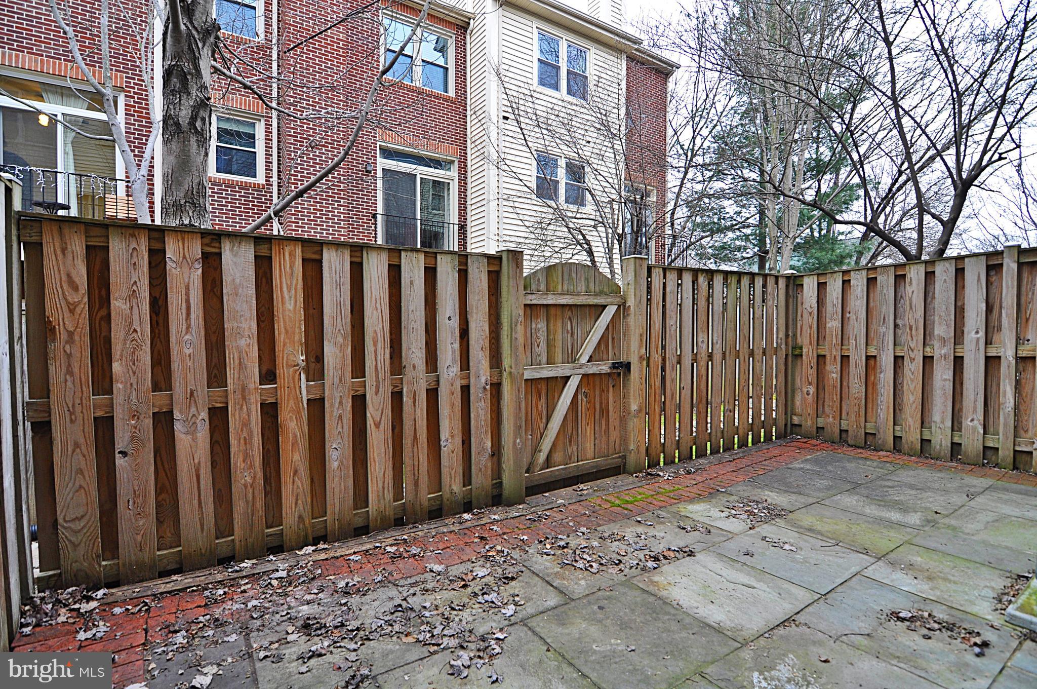 LENOX PLACE AT SUNNYSIDE - Residential Lease