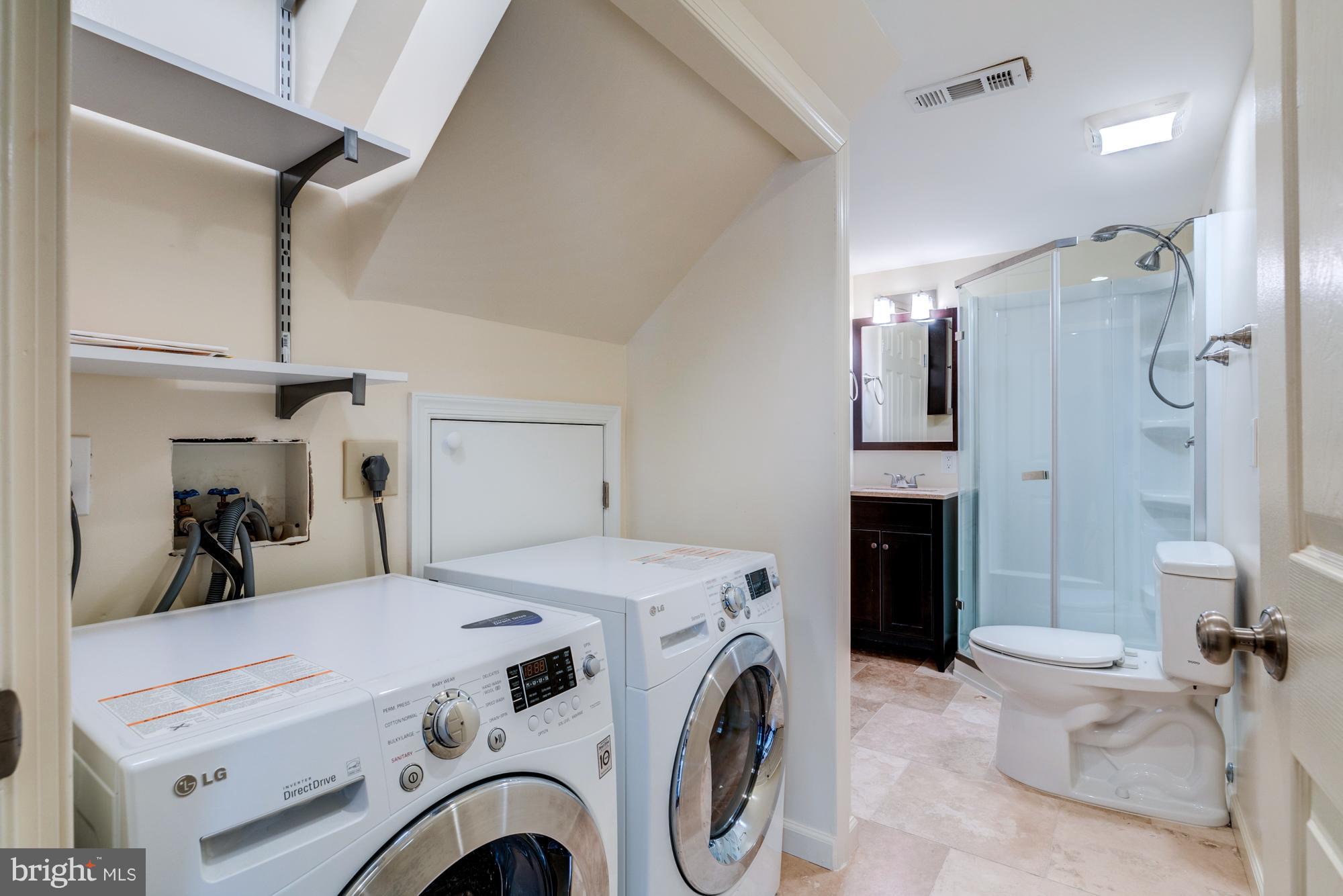 LENOX PLACE AT SUNNYSIDE - Residential Lease