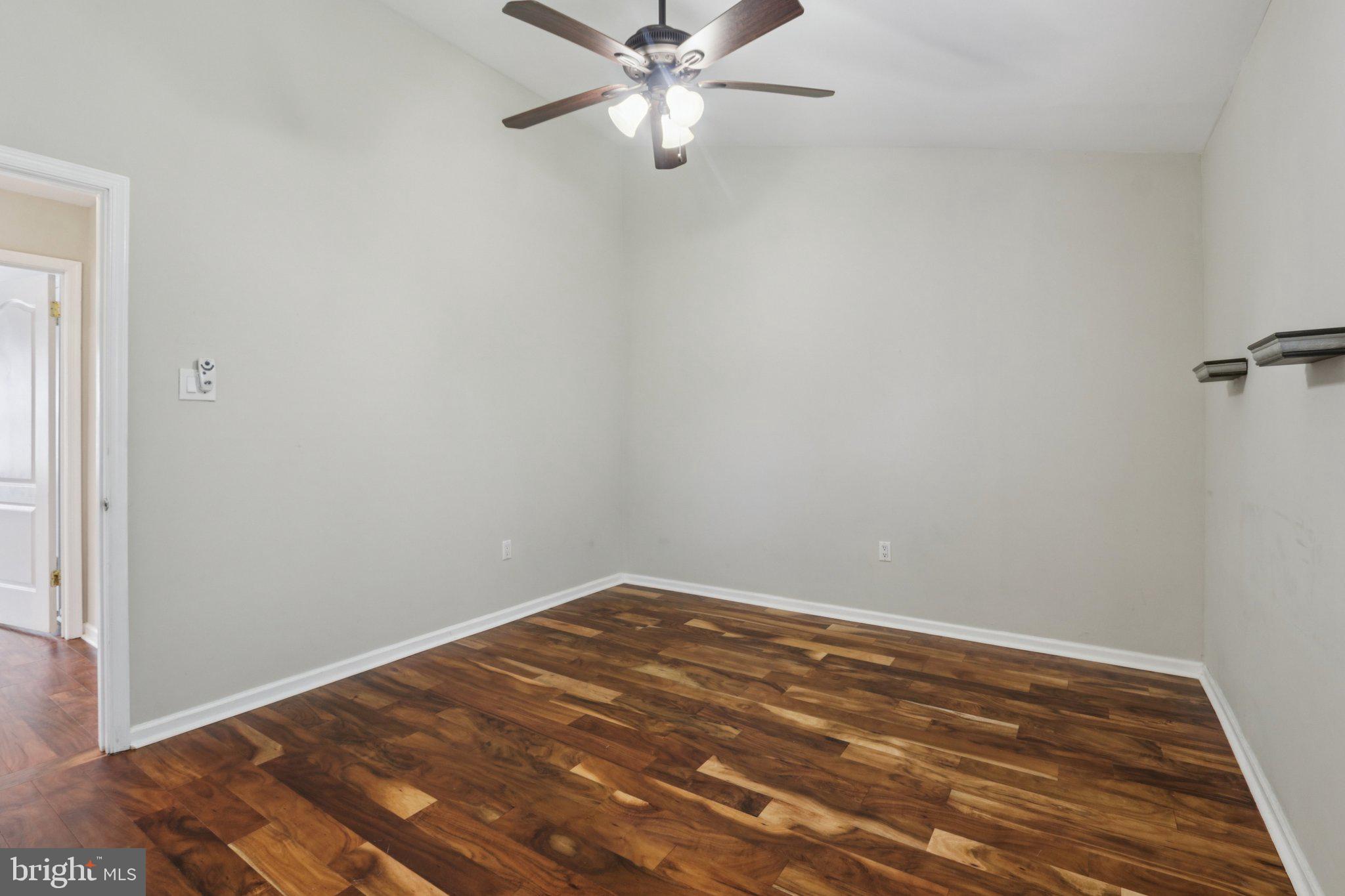 GWYNEDD POINTE - Residential