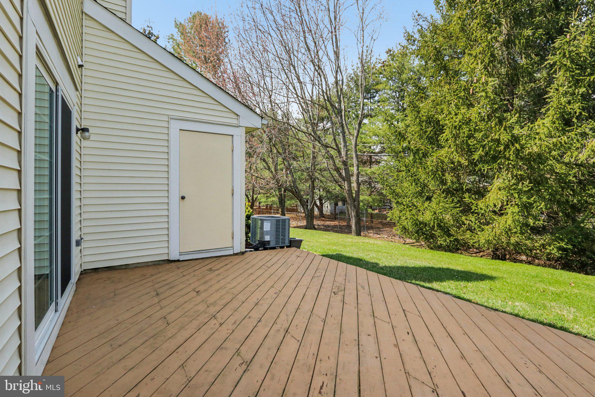 GWYNEDD POINTE - Residential