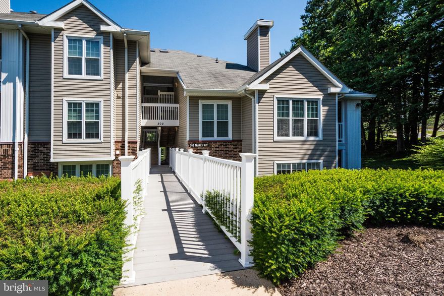 Immaculate 2 bedroom 2 full bath condo with wood burning fireplace in sought after English Country Manor.  Loaded with upgrades including triple glaze windows, premium waterproof laminate floors in most rooms, upgraded  ceramic/porcelain bathrooms and kitchen, new lighting throughout including 2 ceiling fans and professionally painted. Relax in your screened in patio or enjoy swimming in the outdoors community pool in the warmer months. Entertain guests in the community/meeting building with kitchen and exercise room. You are within walking distance of shopping, dining, athletic club and the Ma & Pa walking  trail. Less than 15 minutes to I95. This condo is spotless and ready to move in.  NO OPEN HOUSE CONTRACT OFFER ACCEPTED.

Open House Canceled.  Multiple Offers.