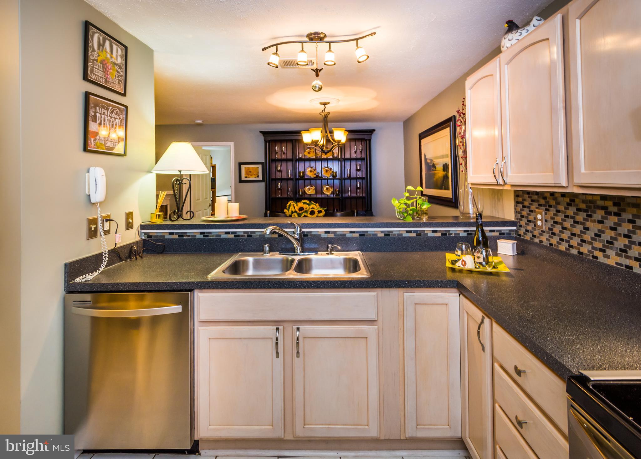 ENGLISH COUNTRY MANOR - Residential