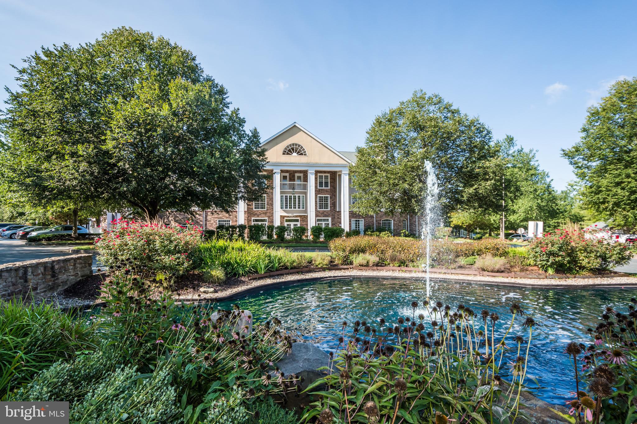 ENGLISH COUNTRY MANOR - Residential