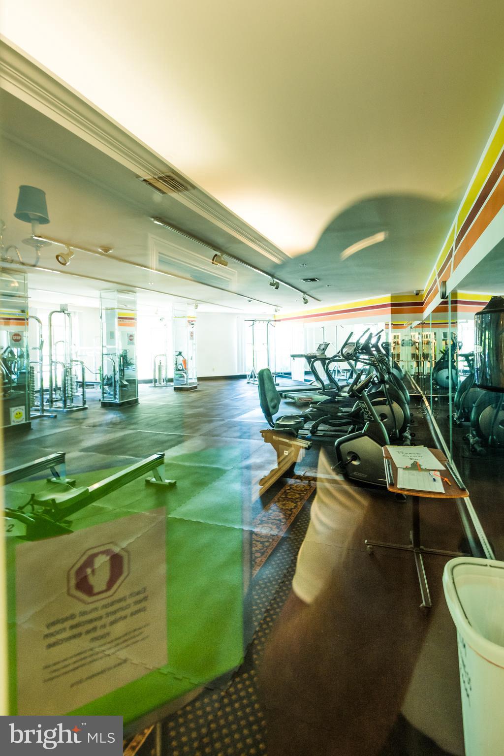 ENGLISH COUNTRY MANOR - Residential