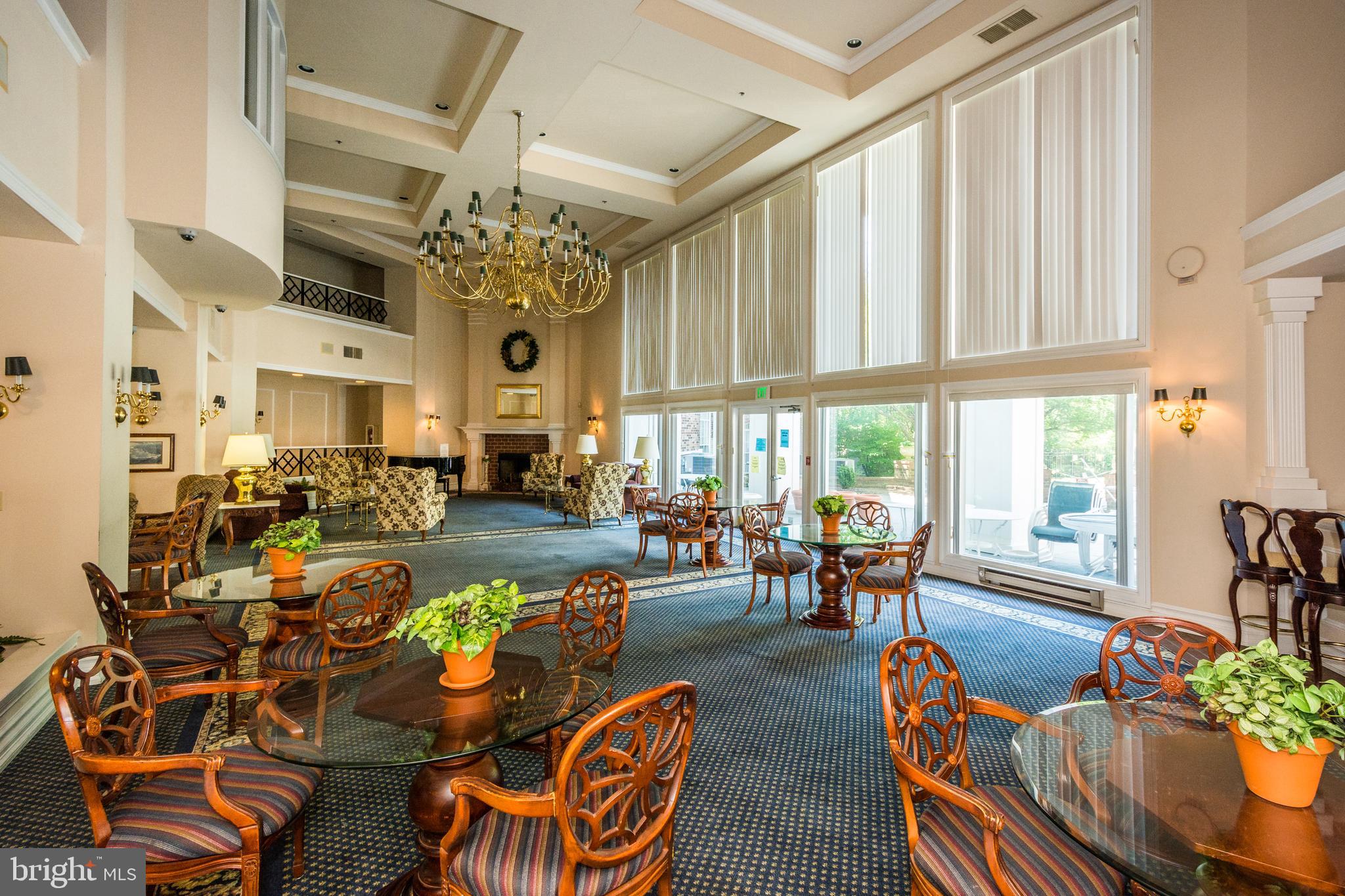 ENGLISH COUNTRY MANOR - Residential