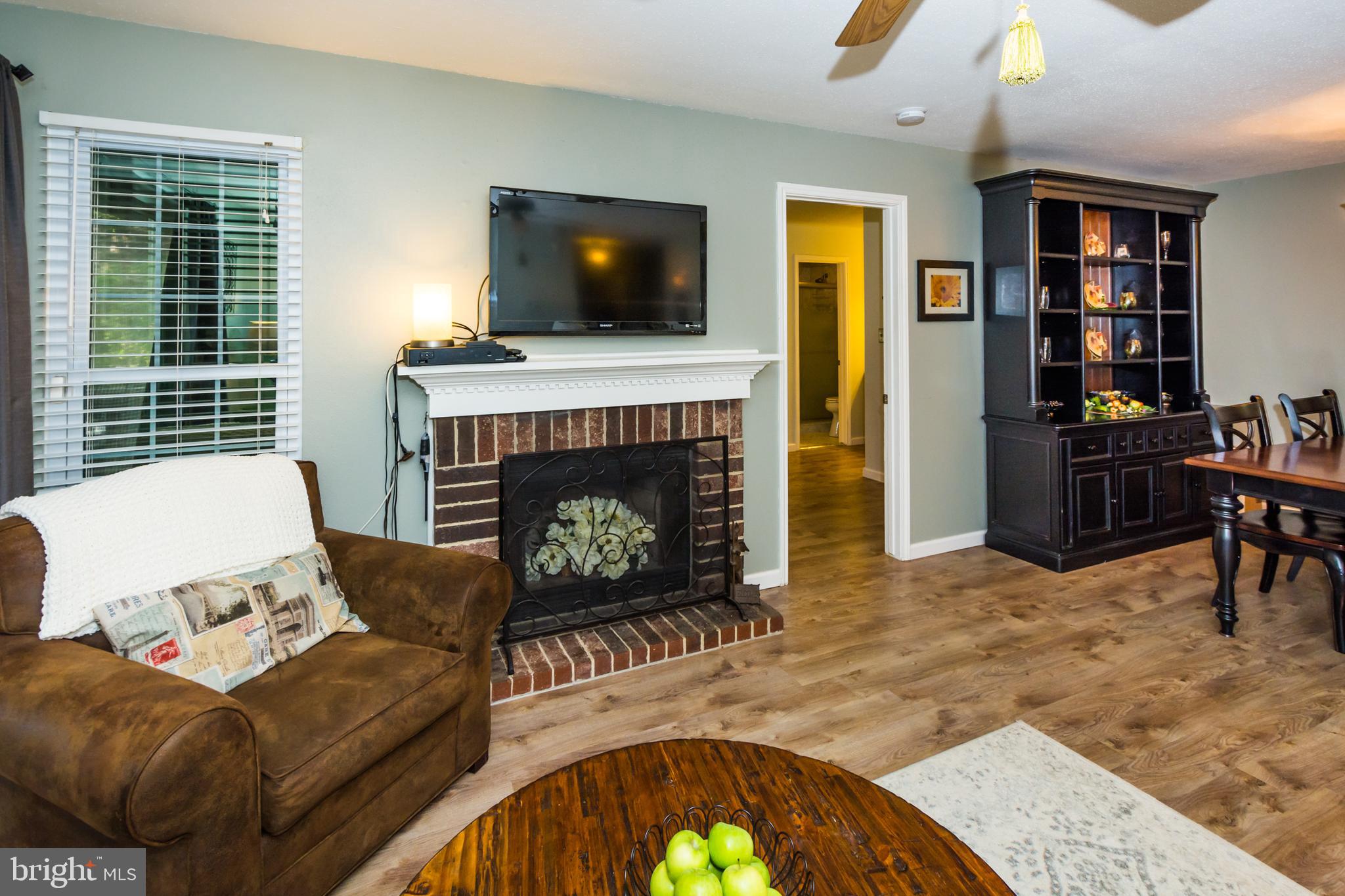 ENGLISH COUNTRY MANOR - Residential