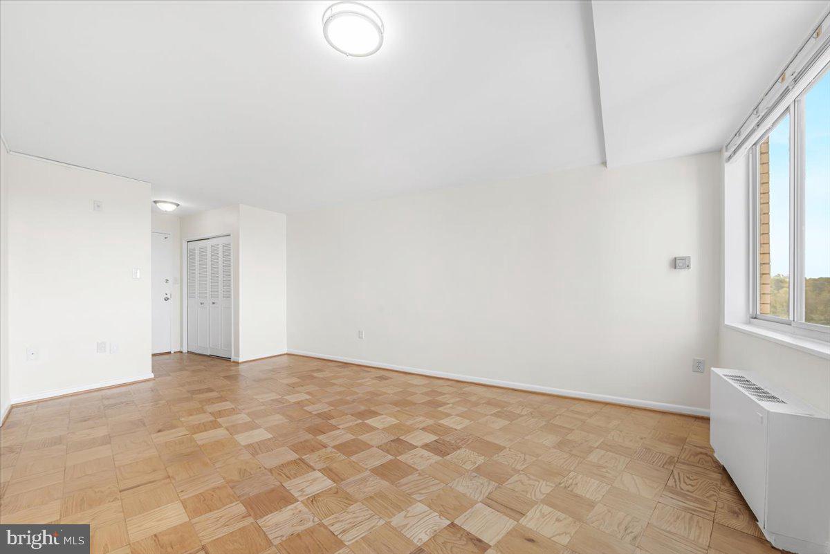 10401 GROSVENOR PLACE 1428
