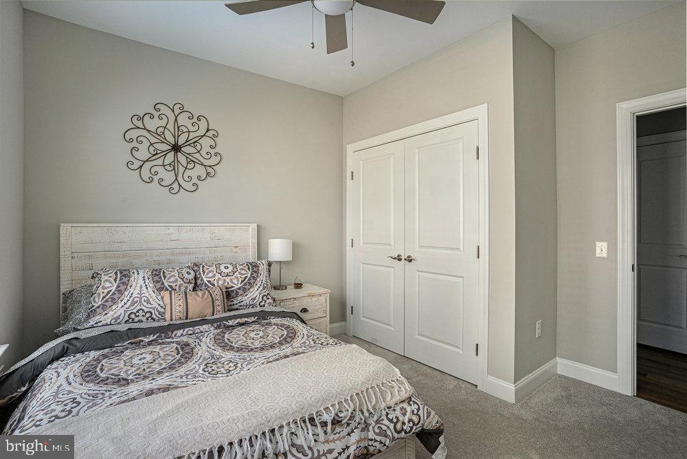 RESIDENCES AT BROOKHAVEN GLEN - Residential