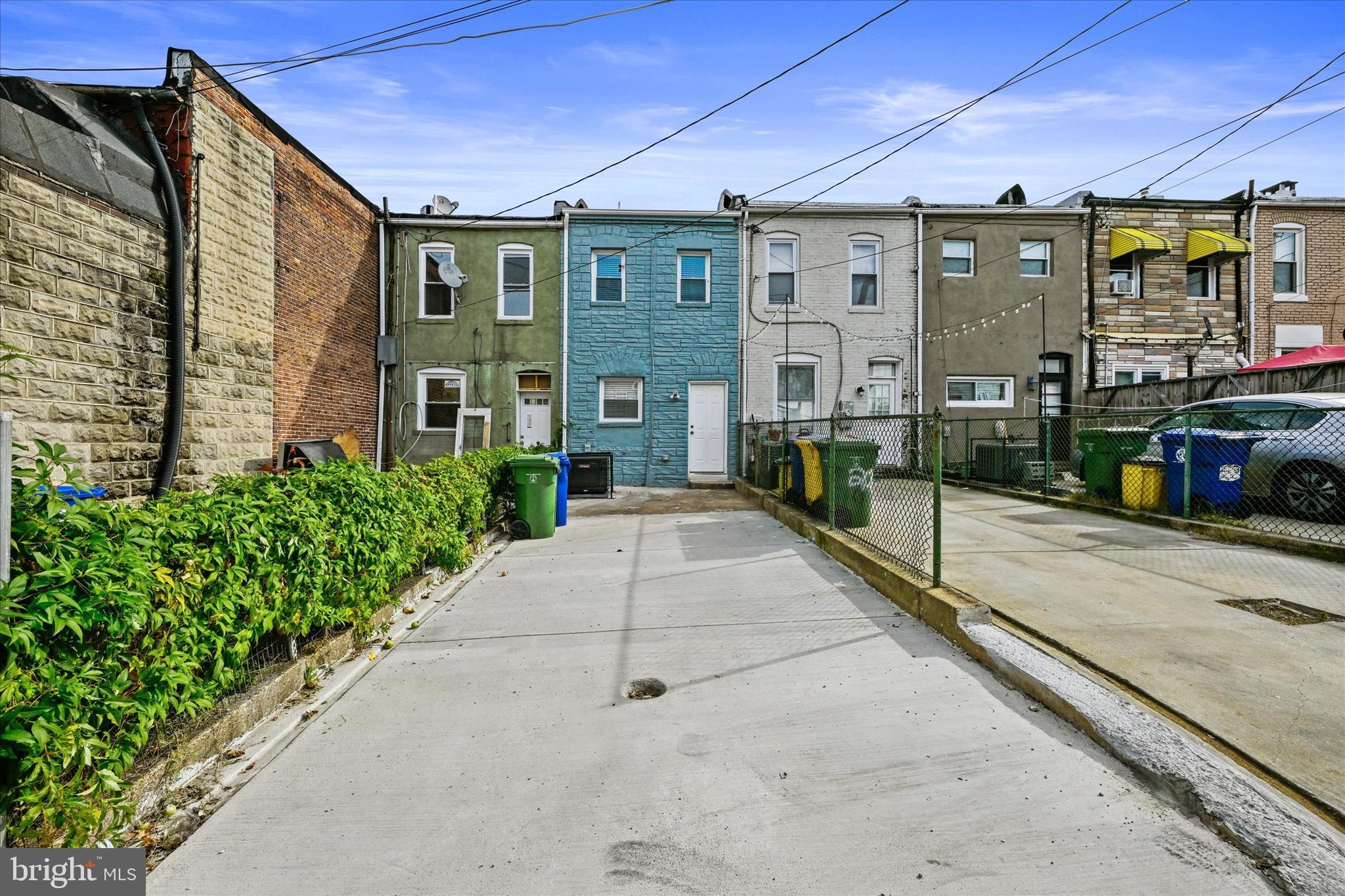 HIGHLANDTOWN - Residential