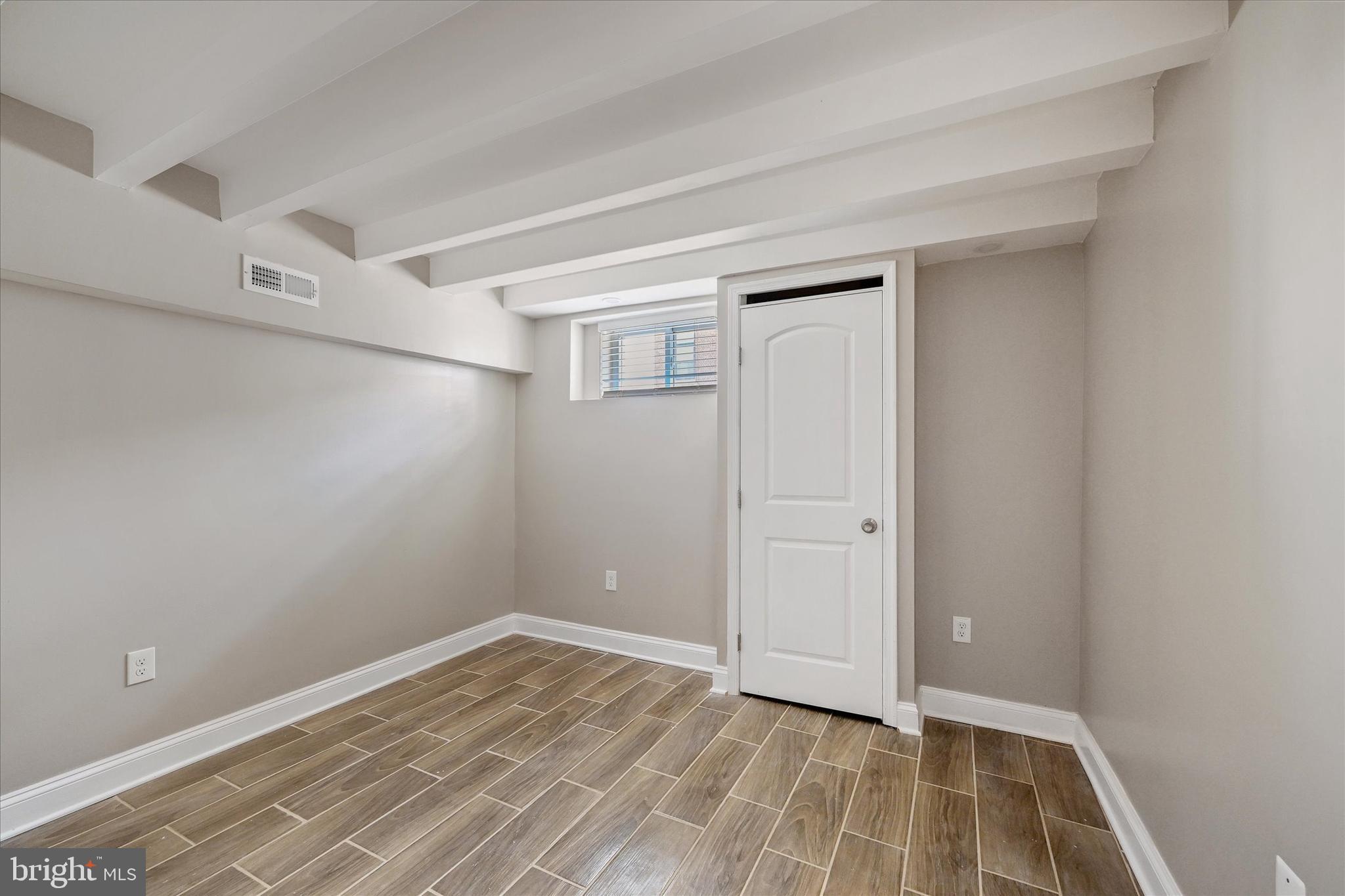 HIGHLANDTOWN - Residential