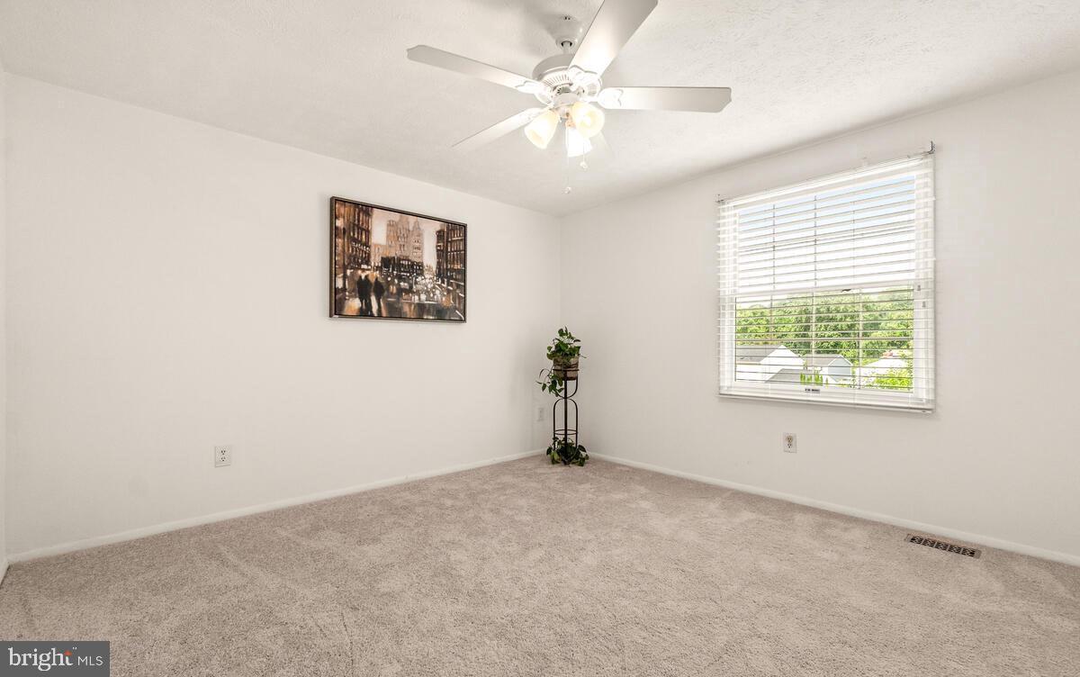 WATKINS MEADOWS - Residential Lease