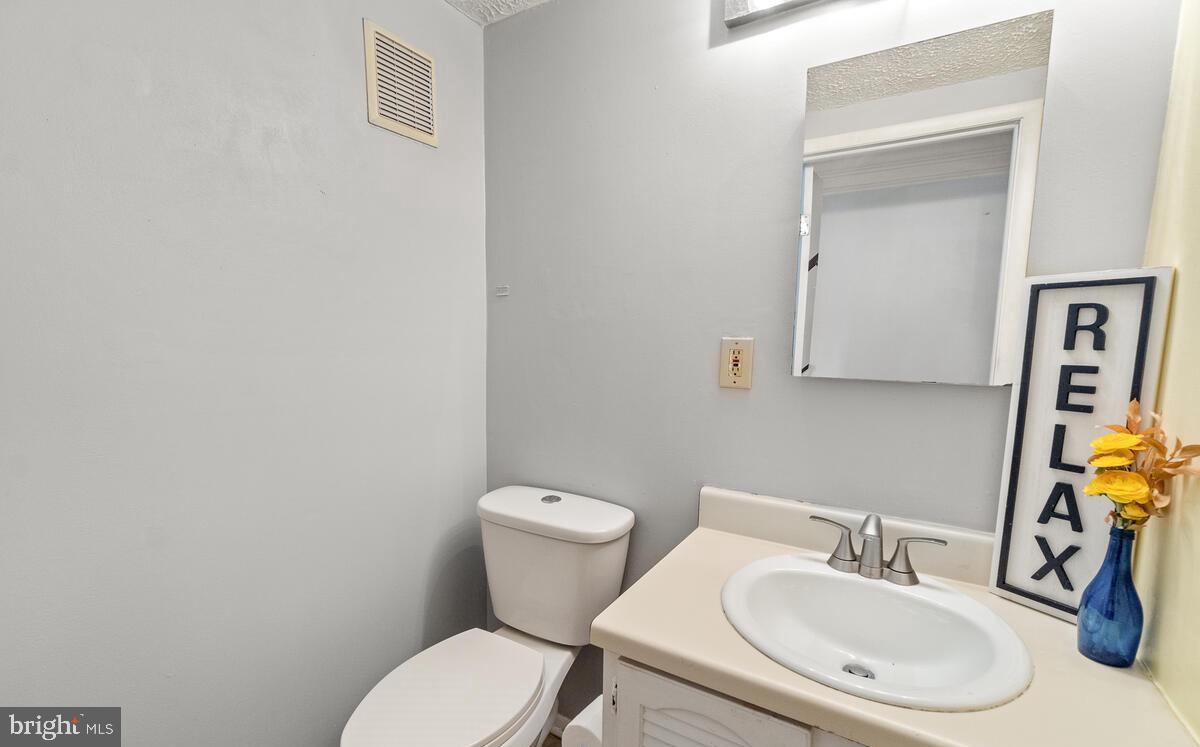 WATKINS MEADOWS - Residential Lease