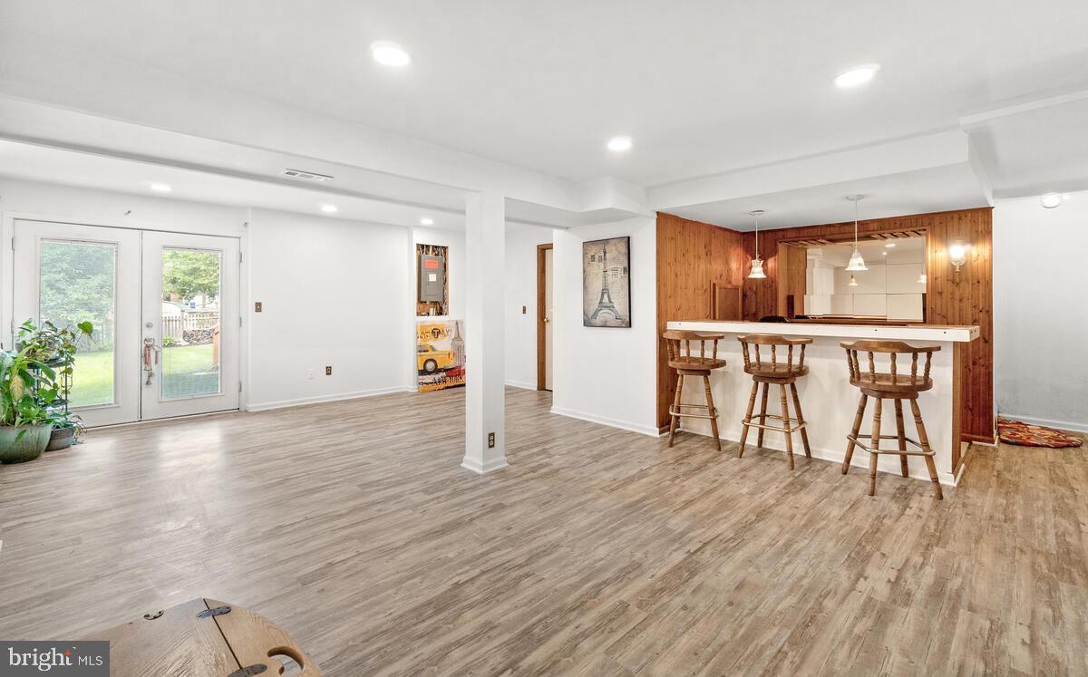 WATKINS MEADOWS - Residential Lease