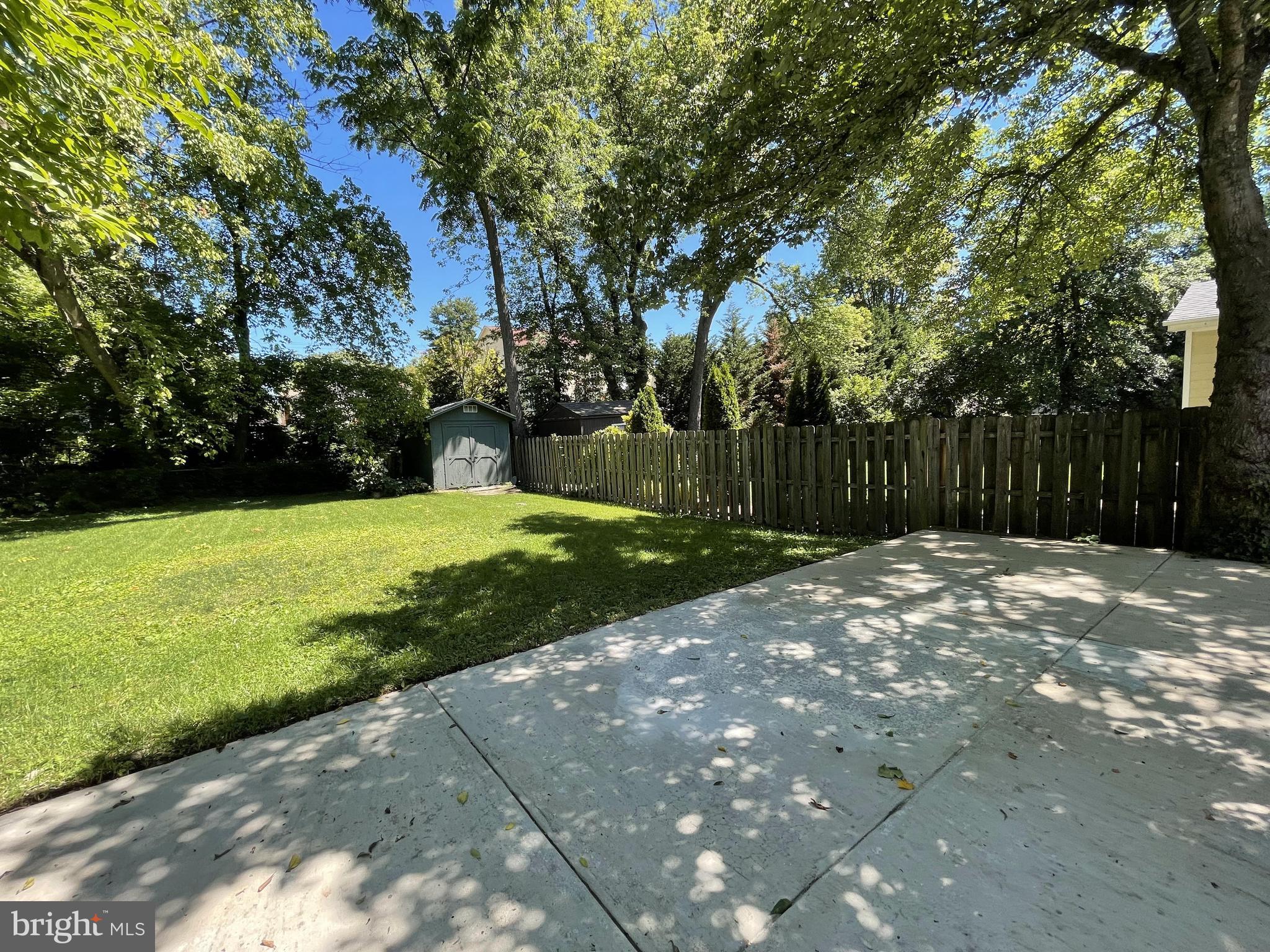 ALTA VISTA GARDENS - Residential Lease