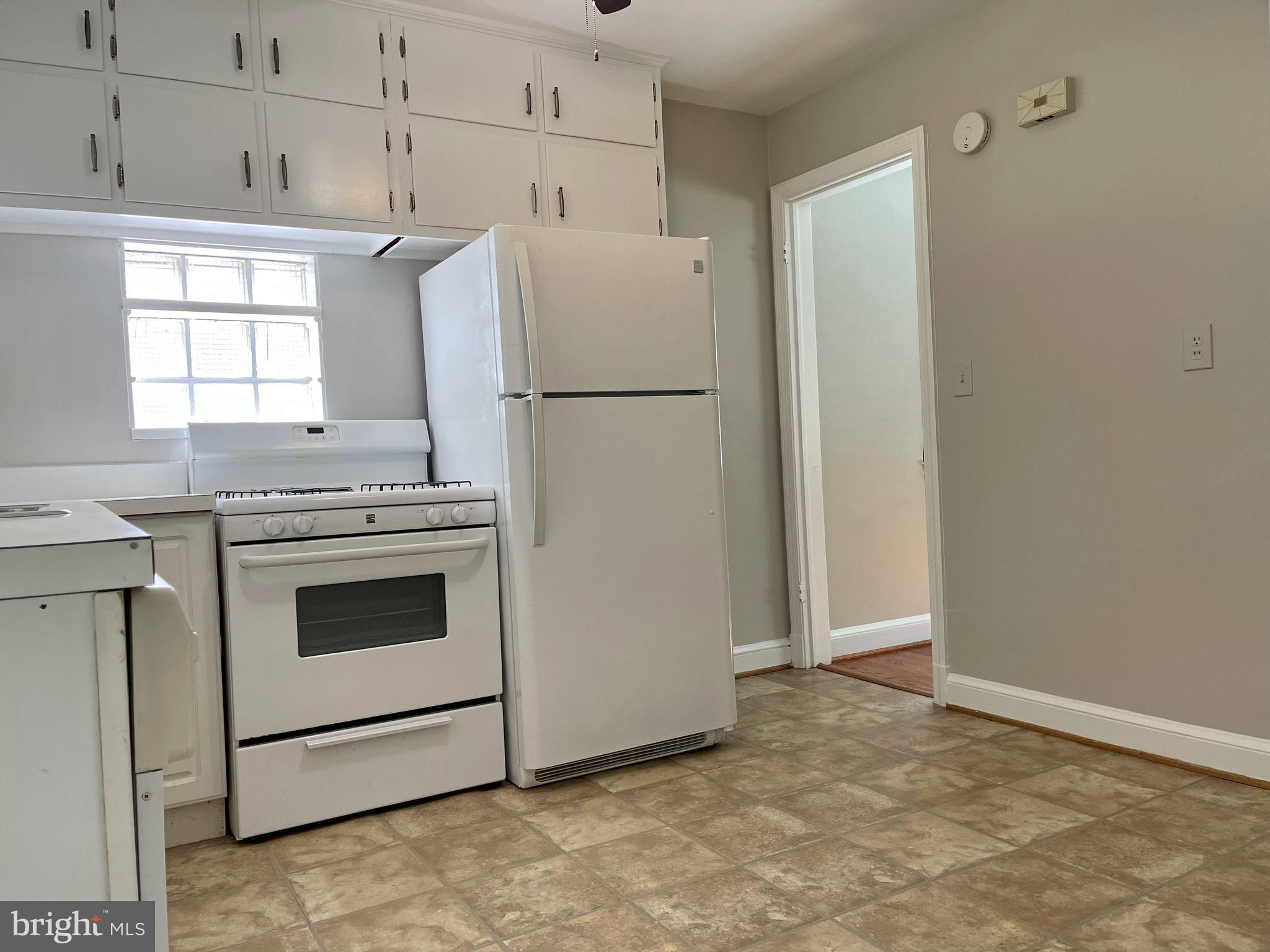 ALTA VISTA GARDENS - Residential Lease