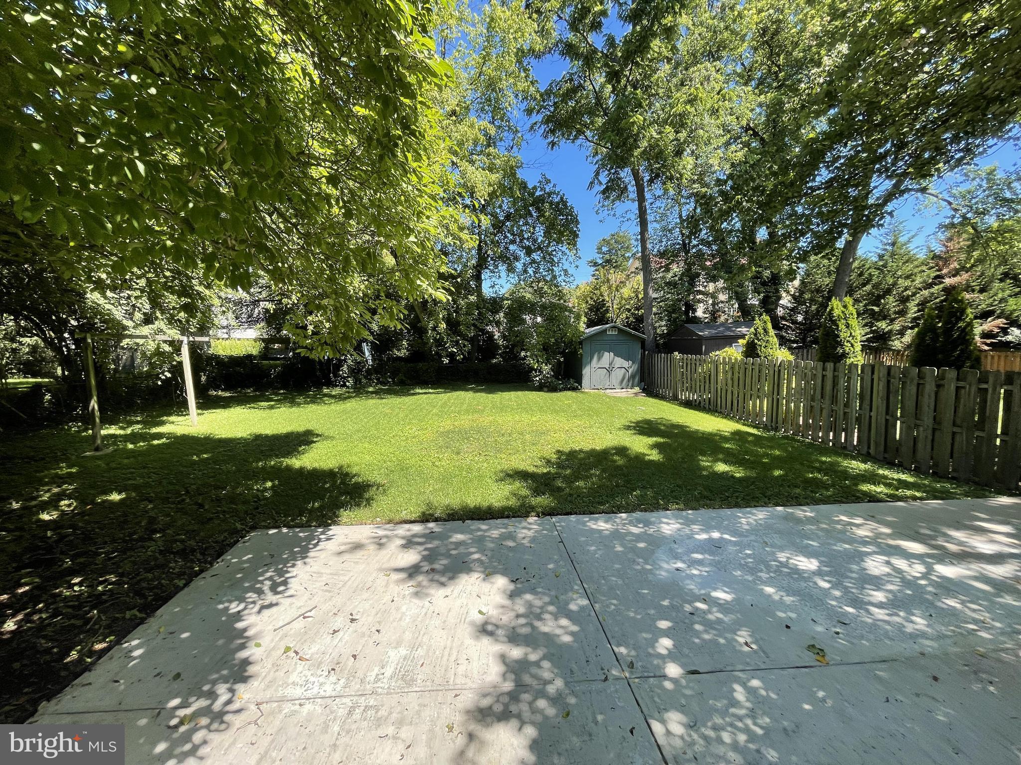 ALTA VISTA GARDENS - Residential Lease