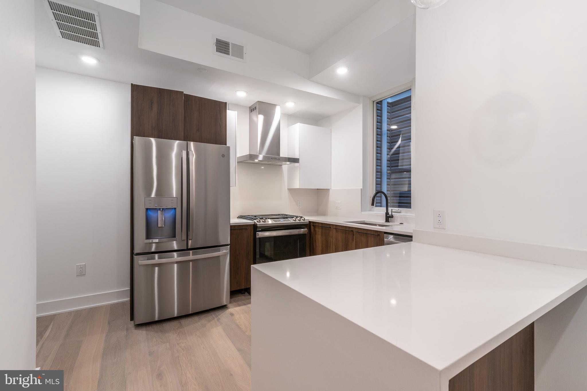 GRADUATE HOSPITAL - Residential Lease