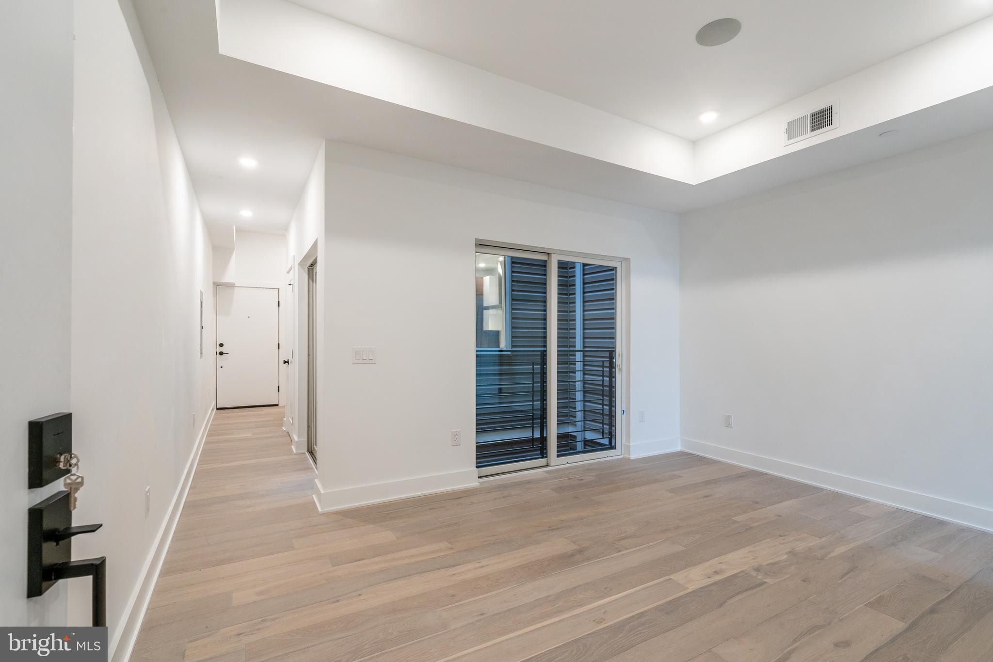 GRADUATE HOSPITAL - Residential Lease