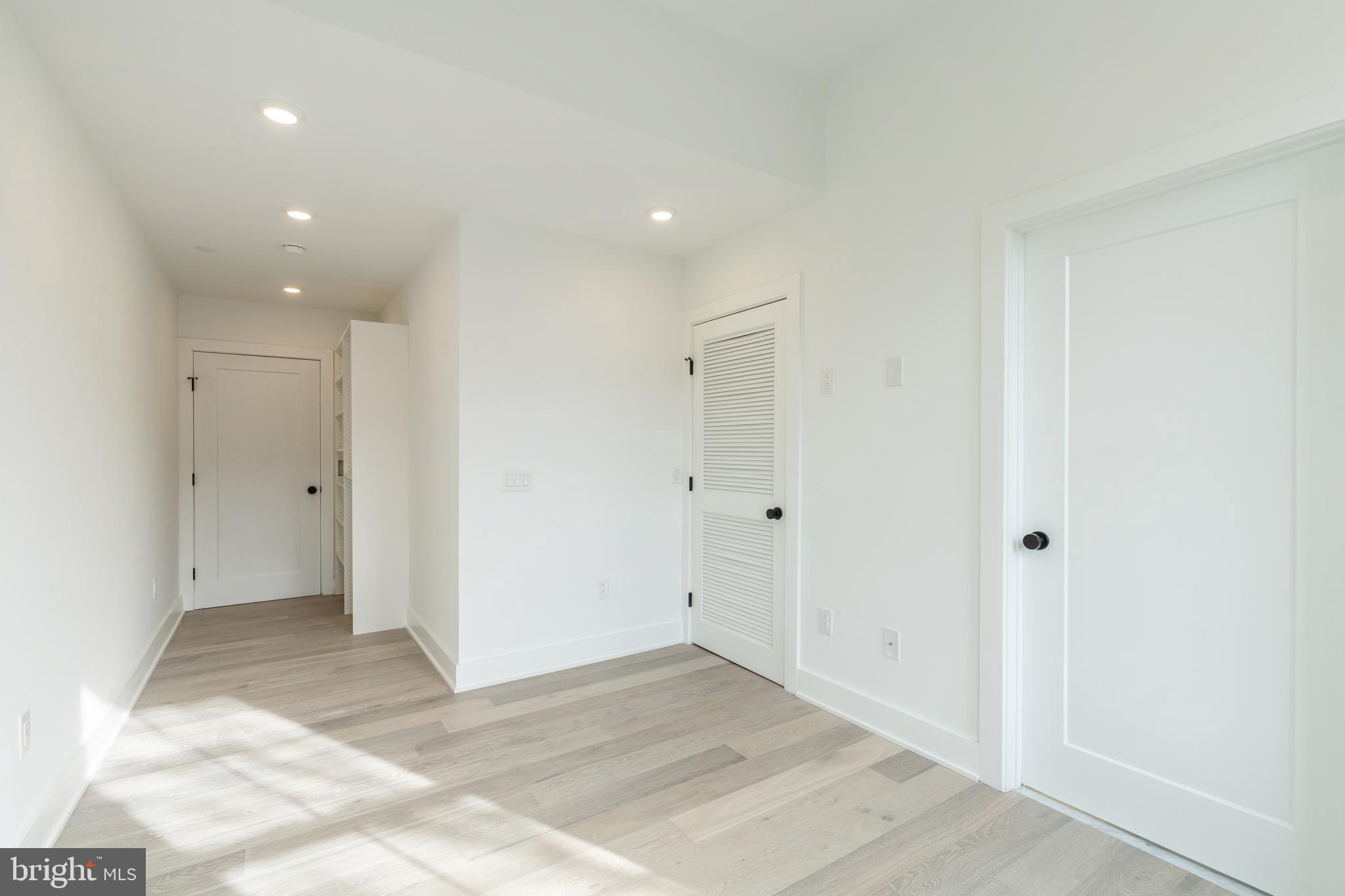 GRADUATE HOSPITAL - Residential Lease