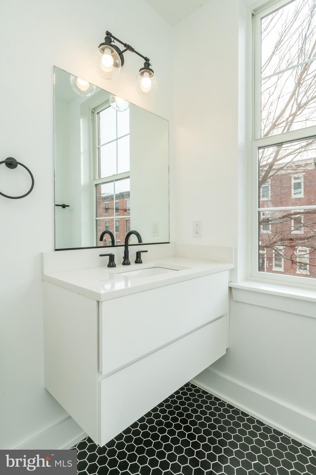 GRADUATE HOSPITAL - Residential Lease