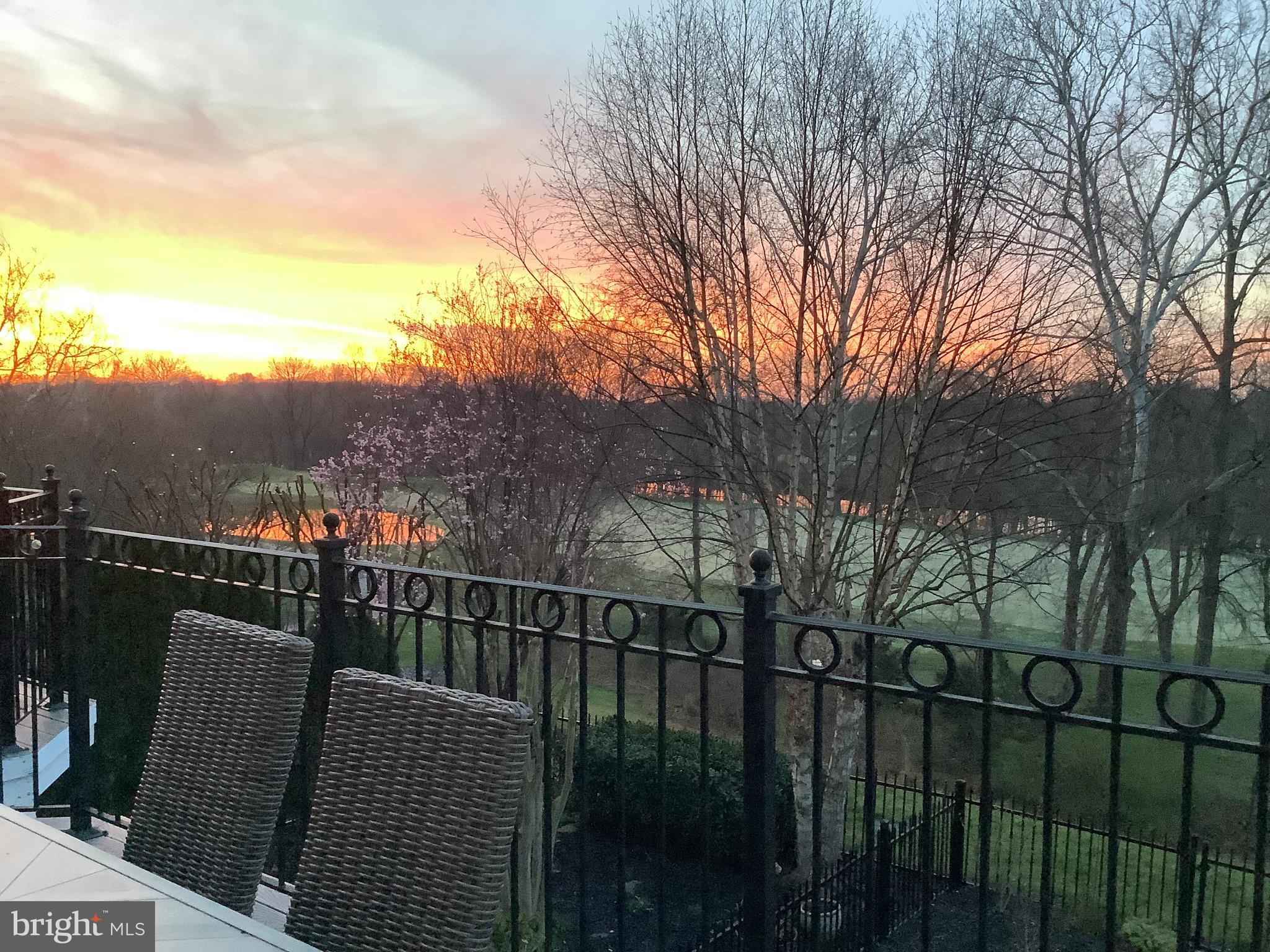 RIVER CREEK - Residential