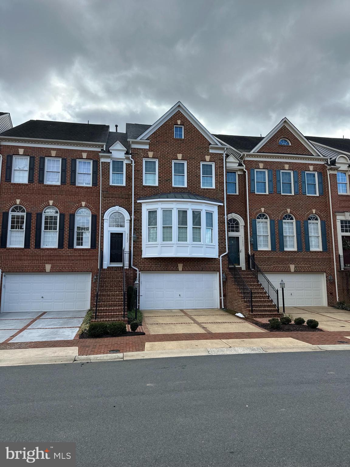 RIVER CREEK - Residential