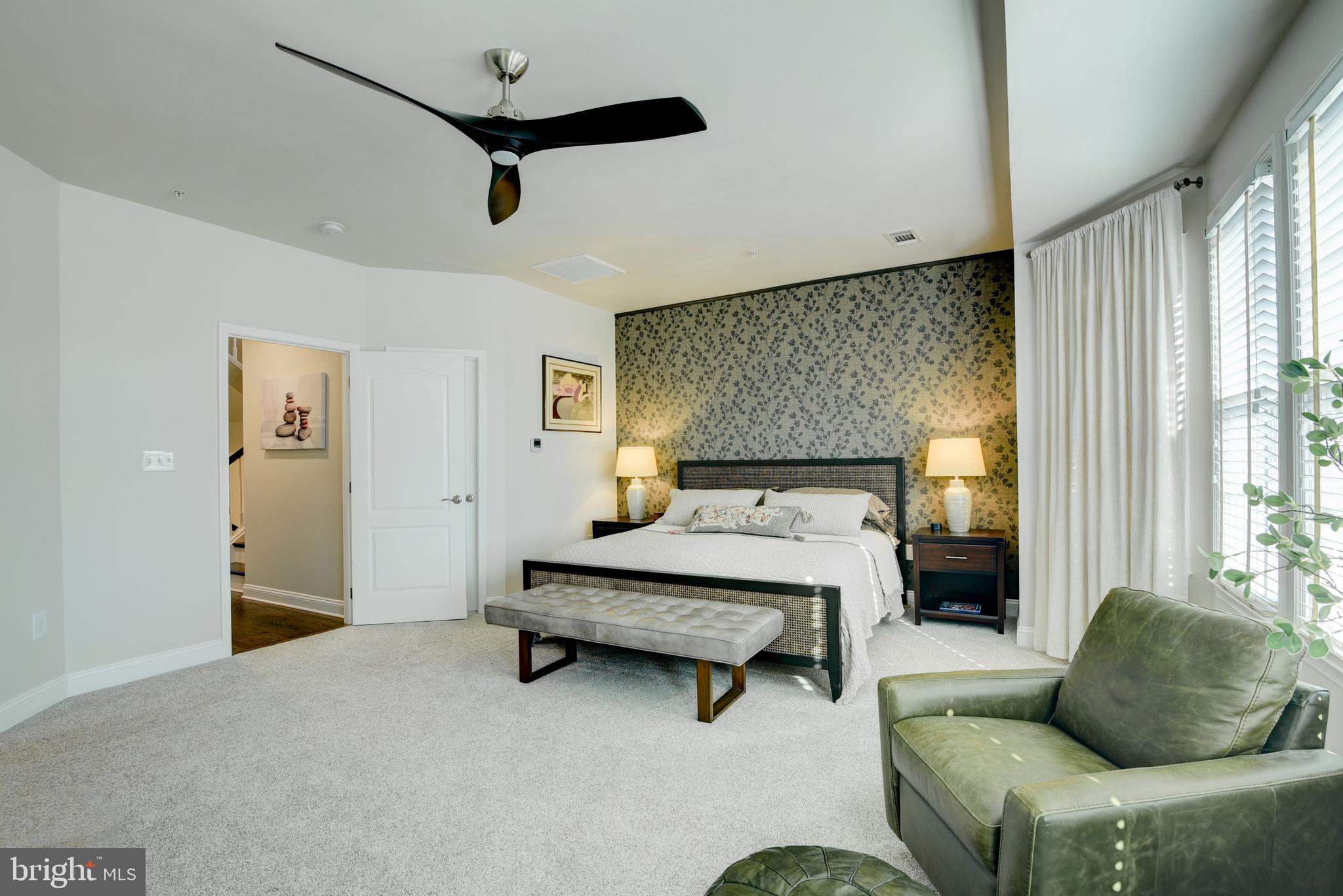 RIVER CREEK - Residential