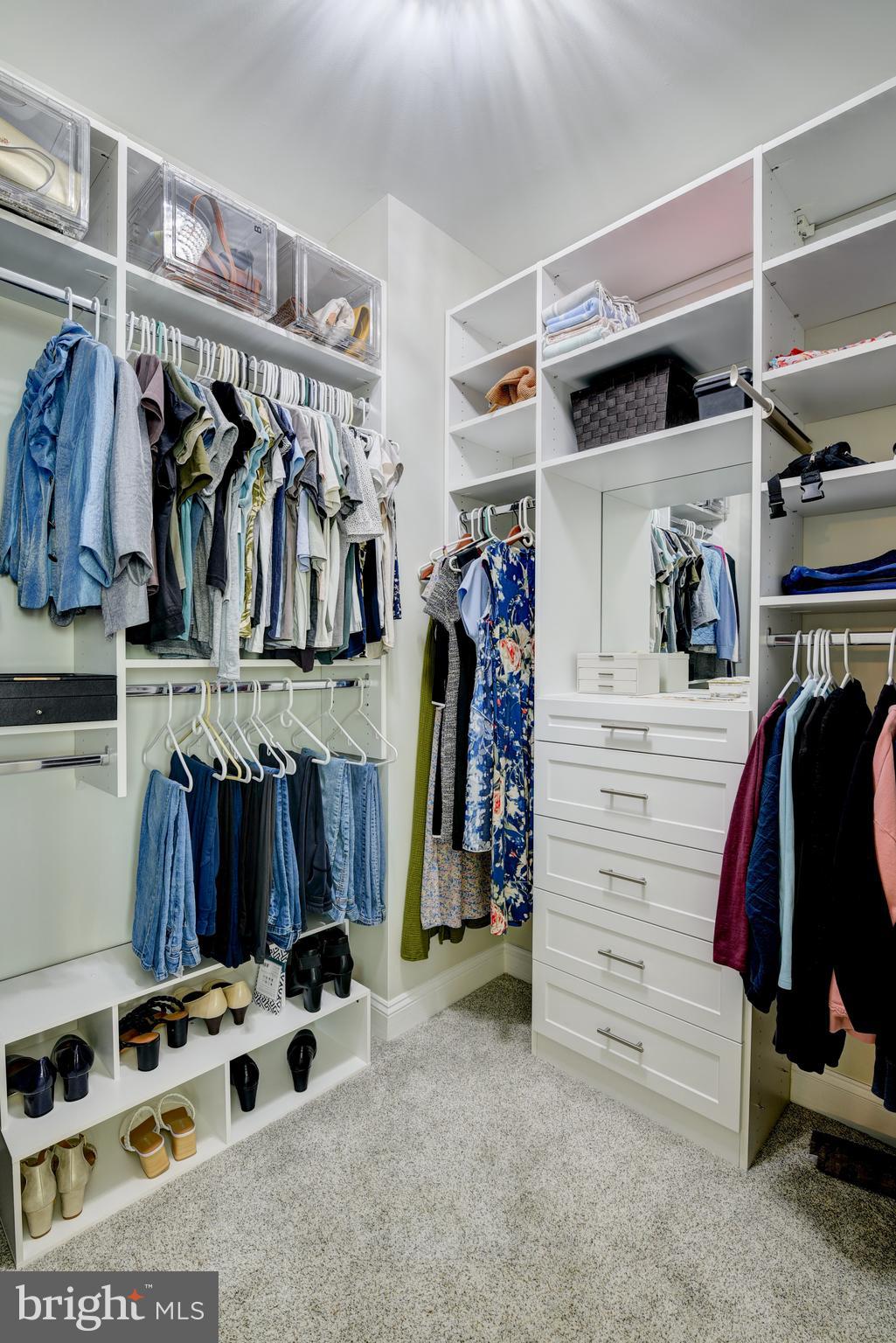 RIVER CREEK - Residential