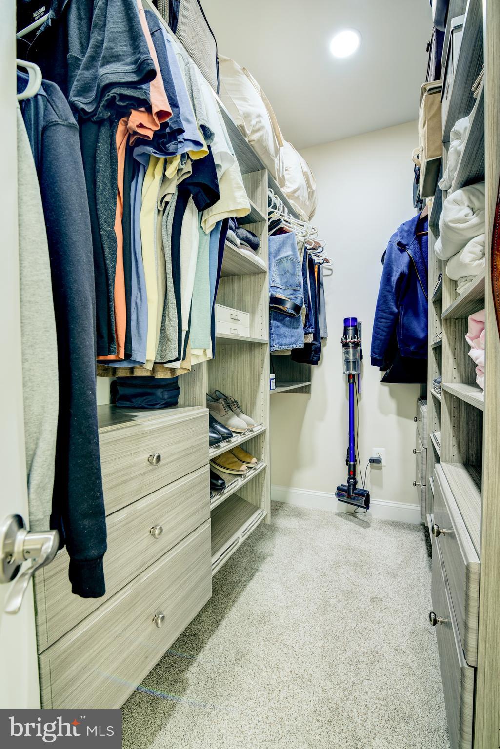 RIVER CREEK - Residential