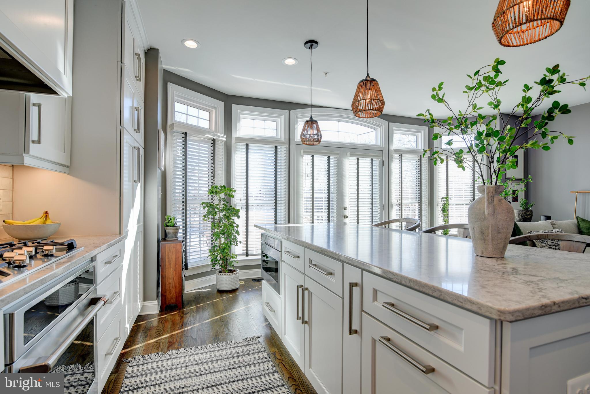 RIVER CREEK - Residential