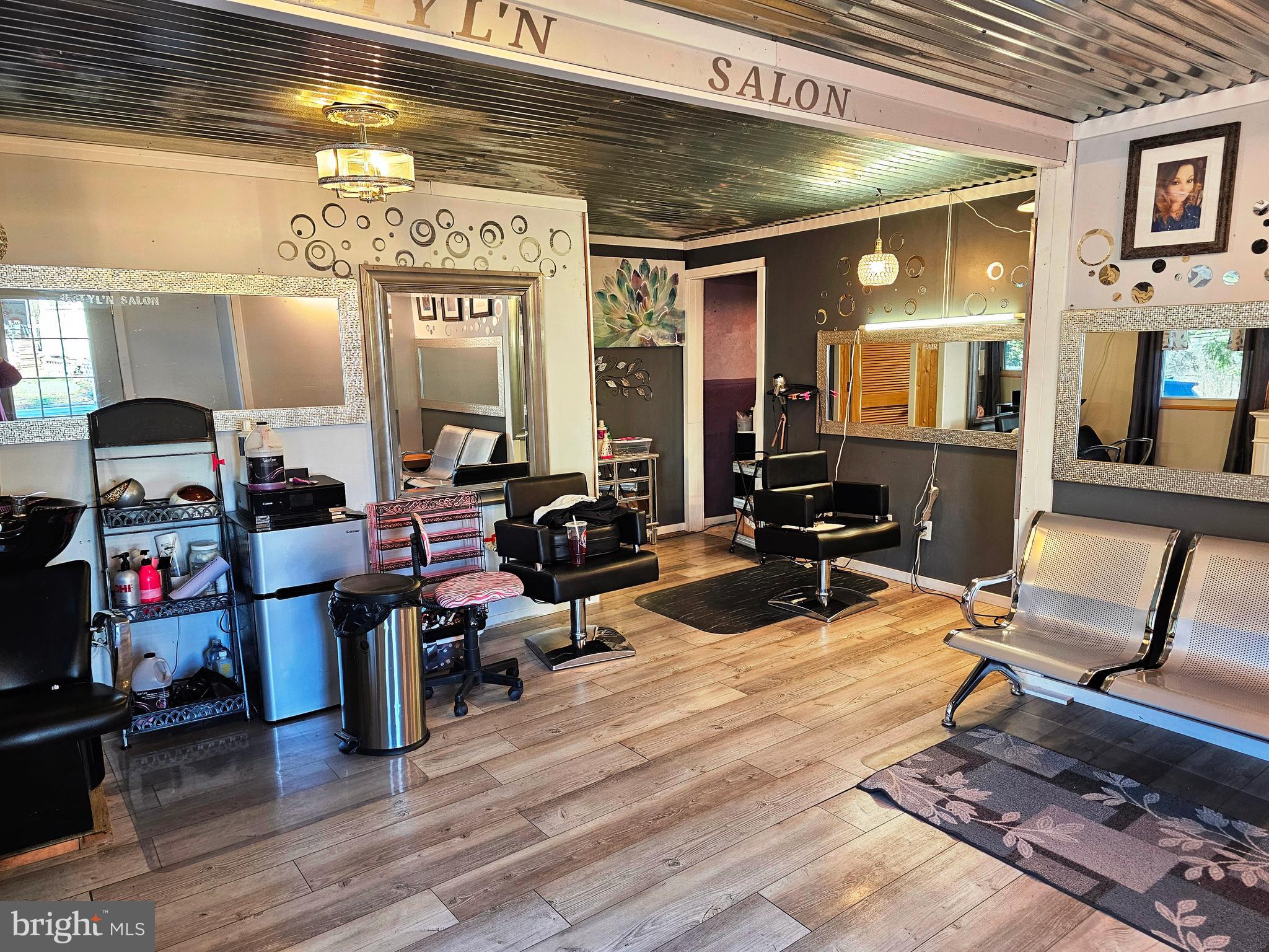 HOMEWOOD - Residential