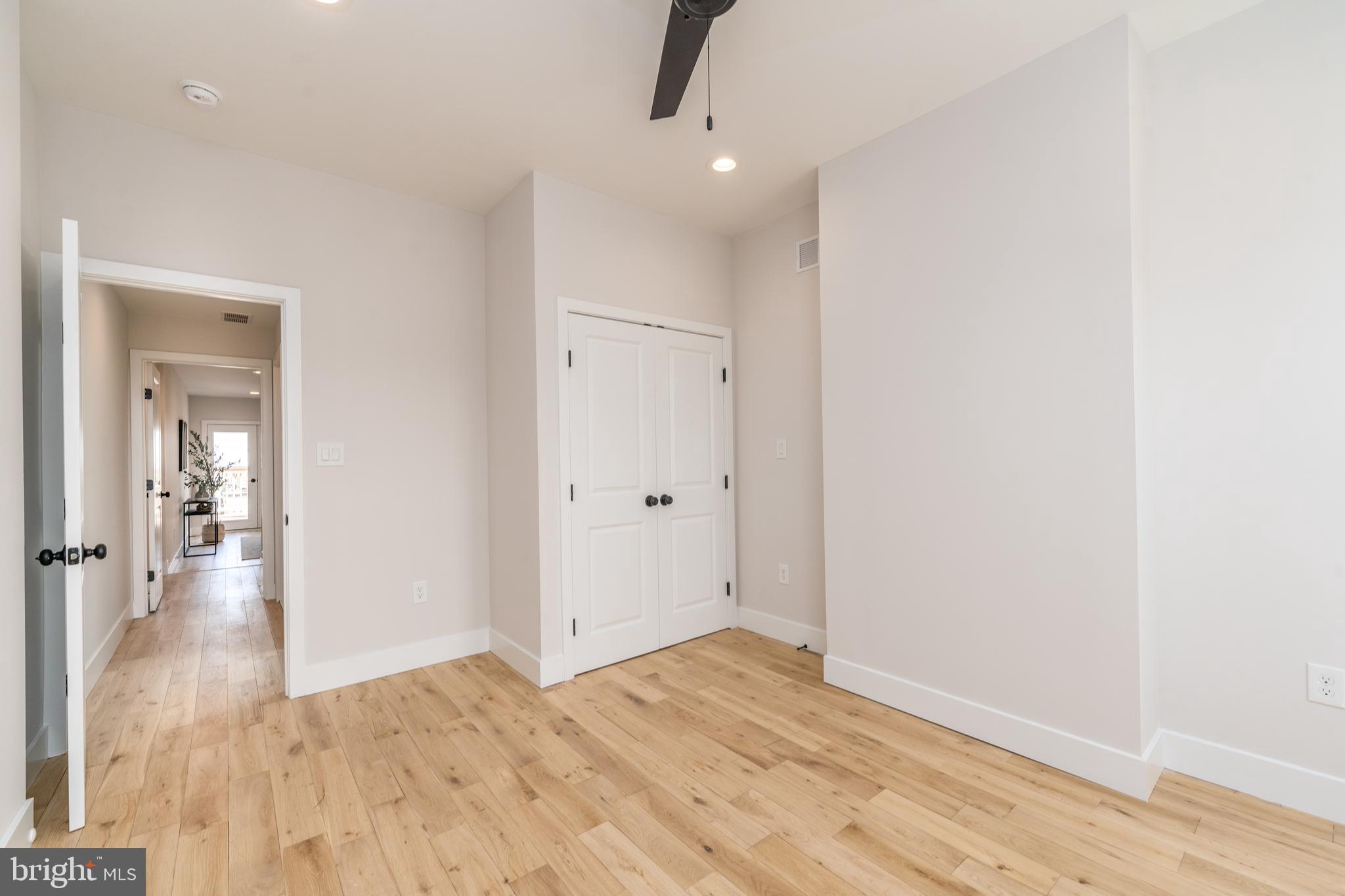 RIVERSIDE - Residential