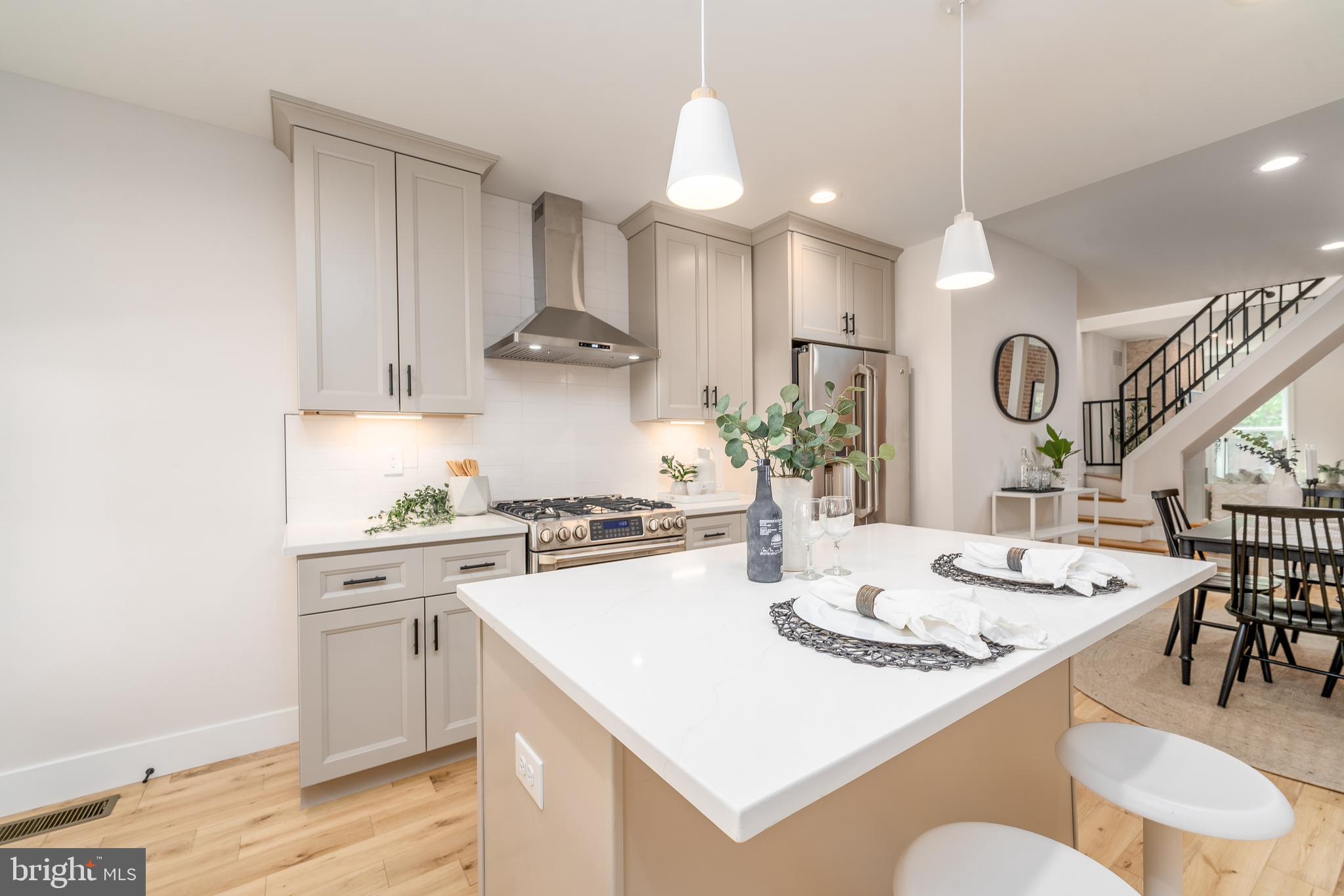 RIVERSIDE - Residential