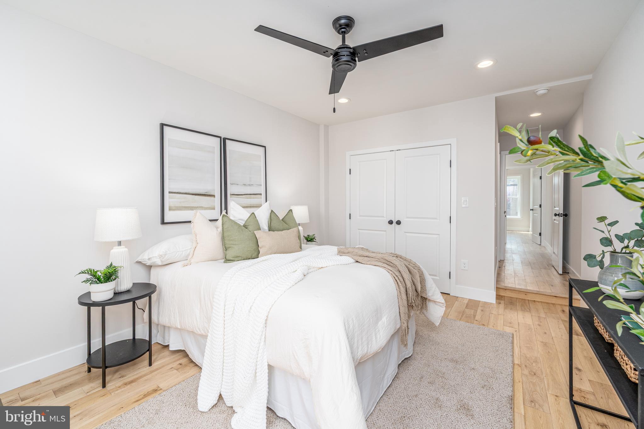 RIVERSIDE - Residential