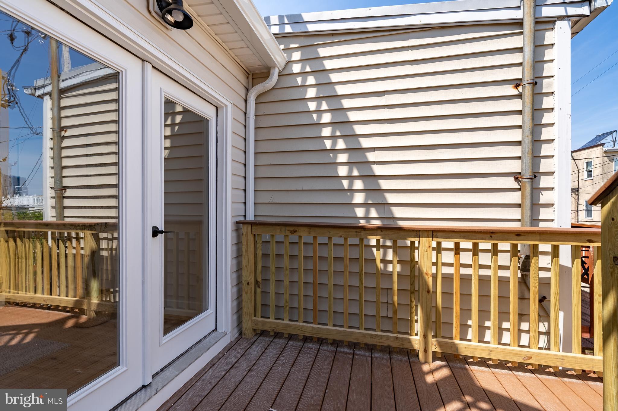 RIVERSIDE - Residential