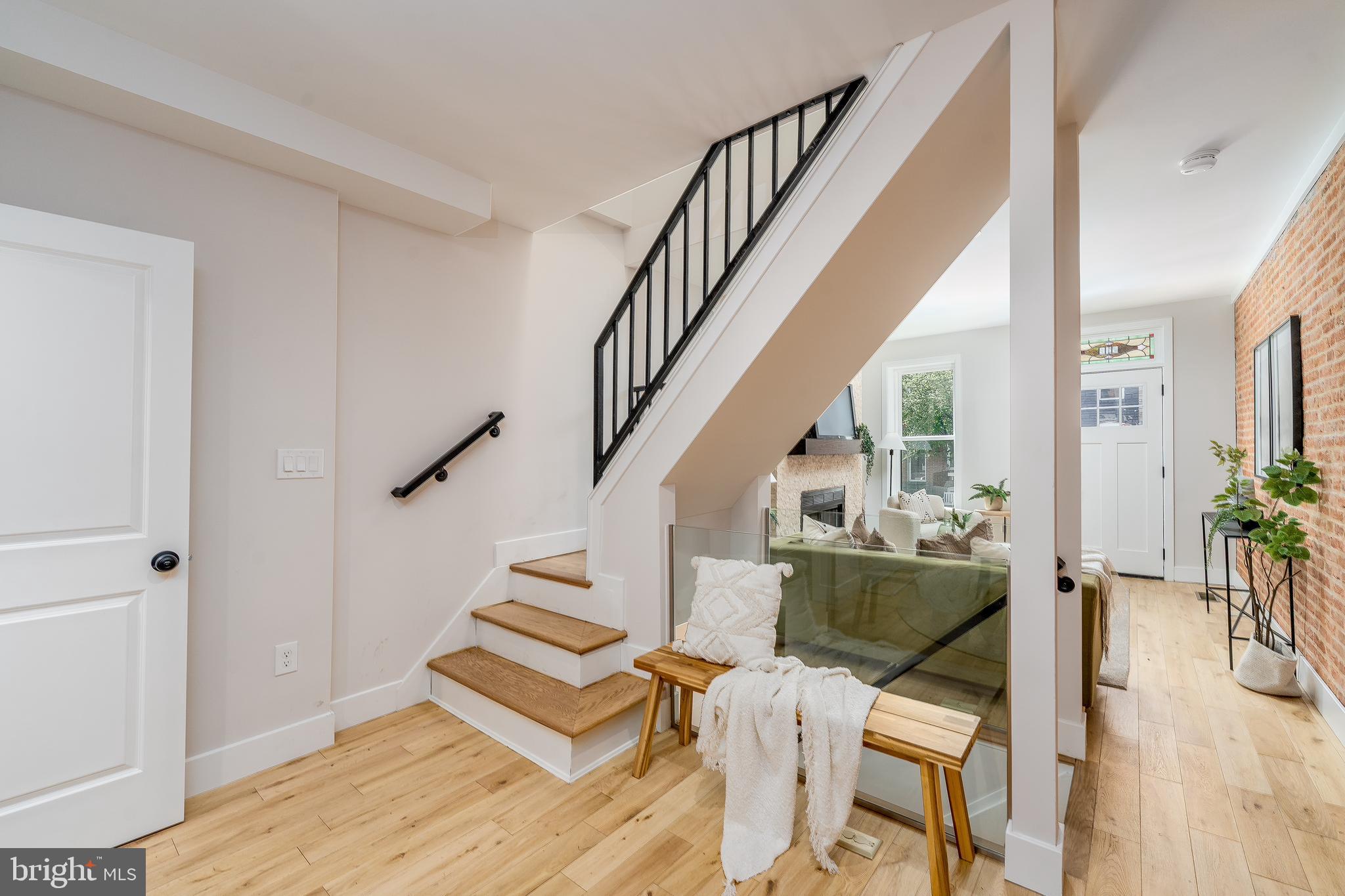 RIVERSIDE - Residential