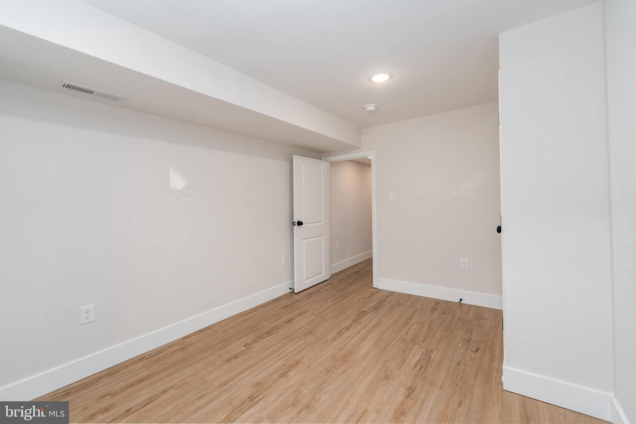 RIVERSIDE - Residential