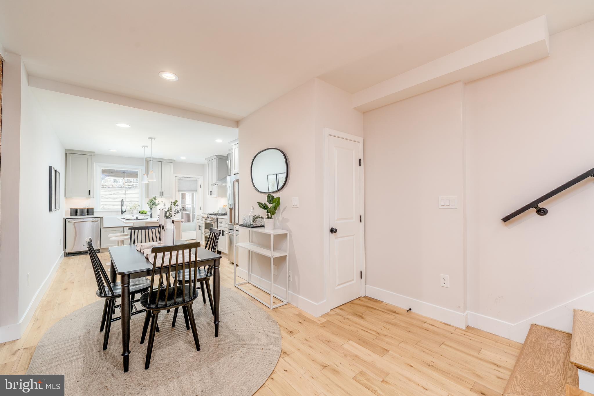 RIVERSIDE - Residential