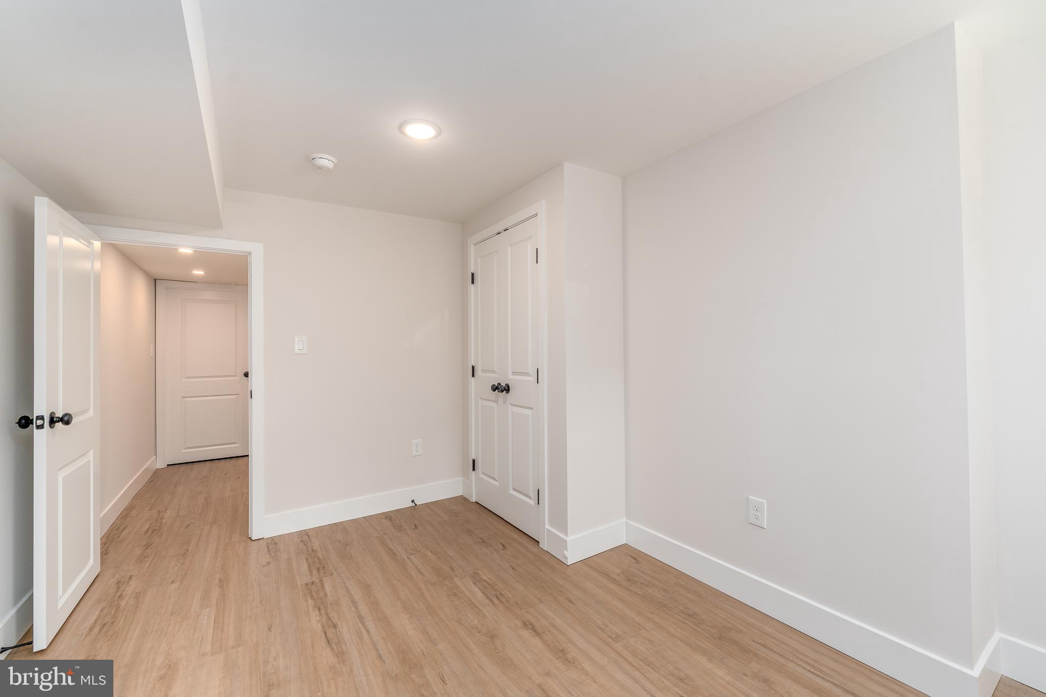 RIVERSIDE - Residential