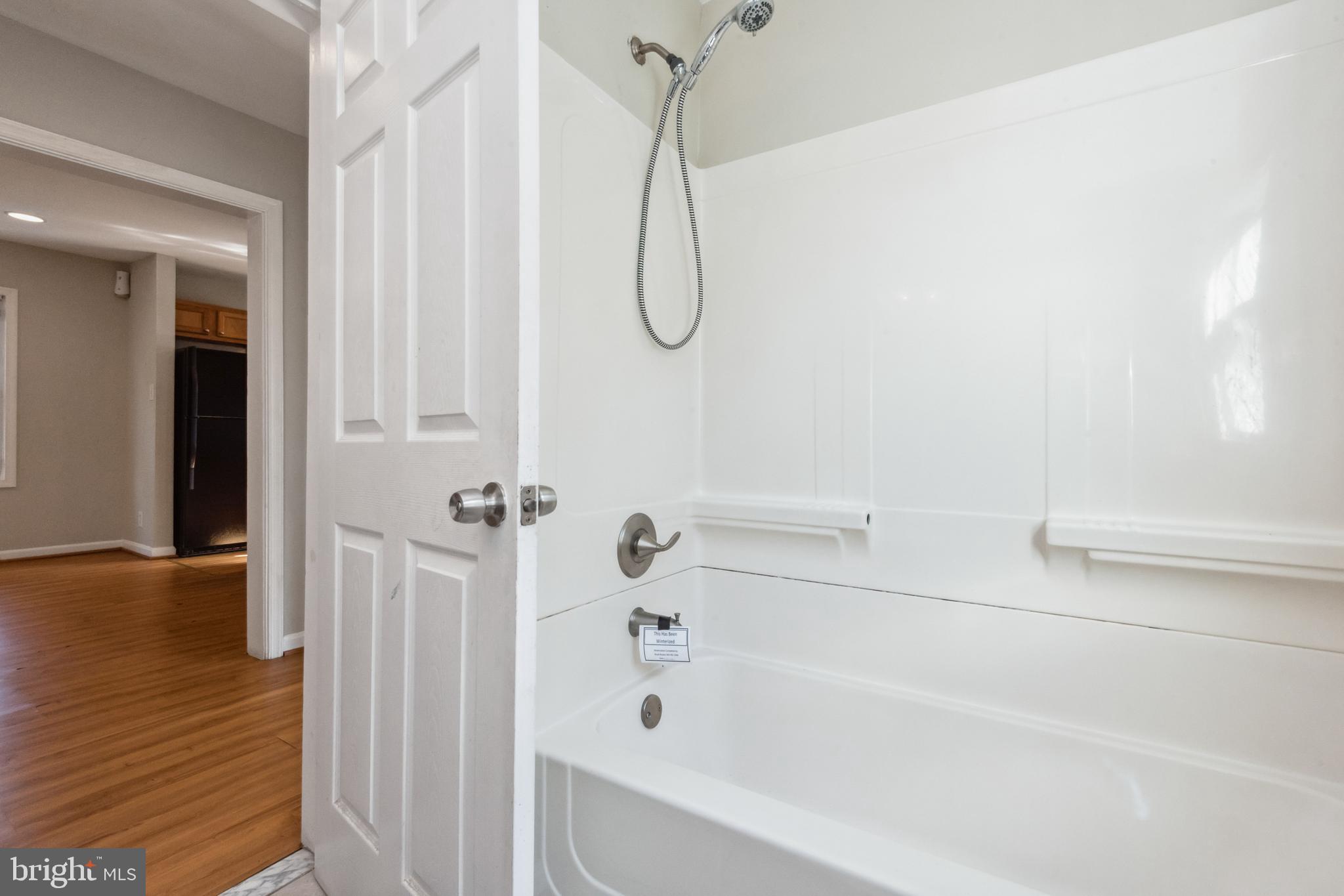 ARUNDEL GARDENS - Residential