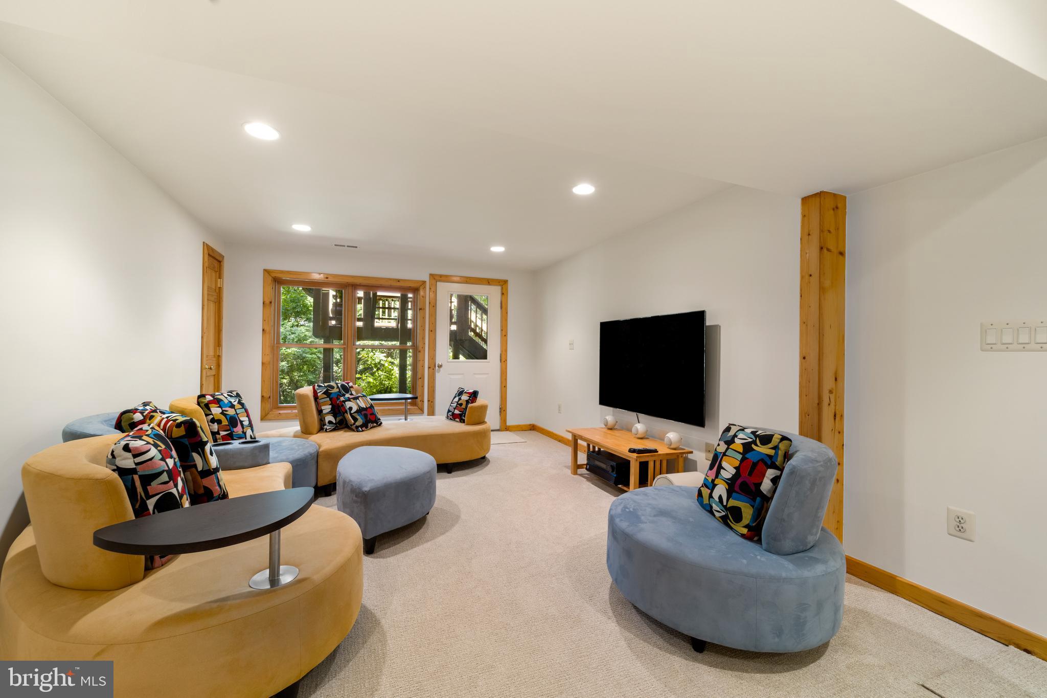 DELAPLANE MEADOWS - Residential