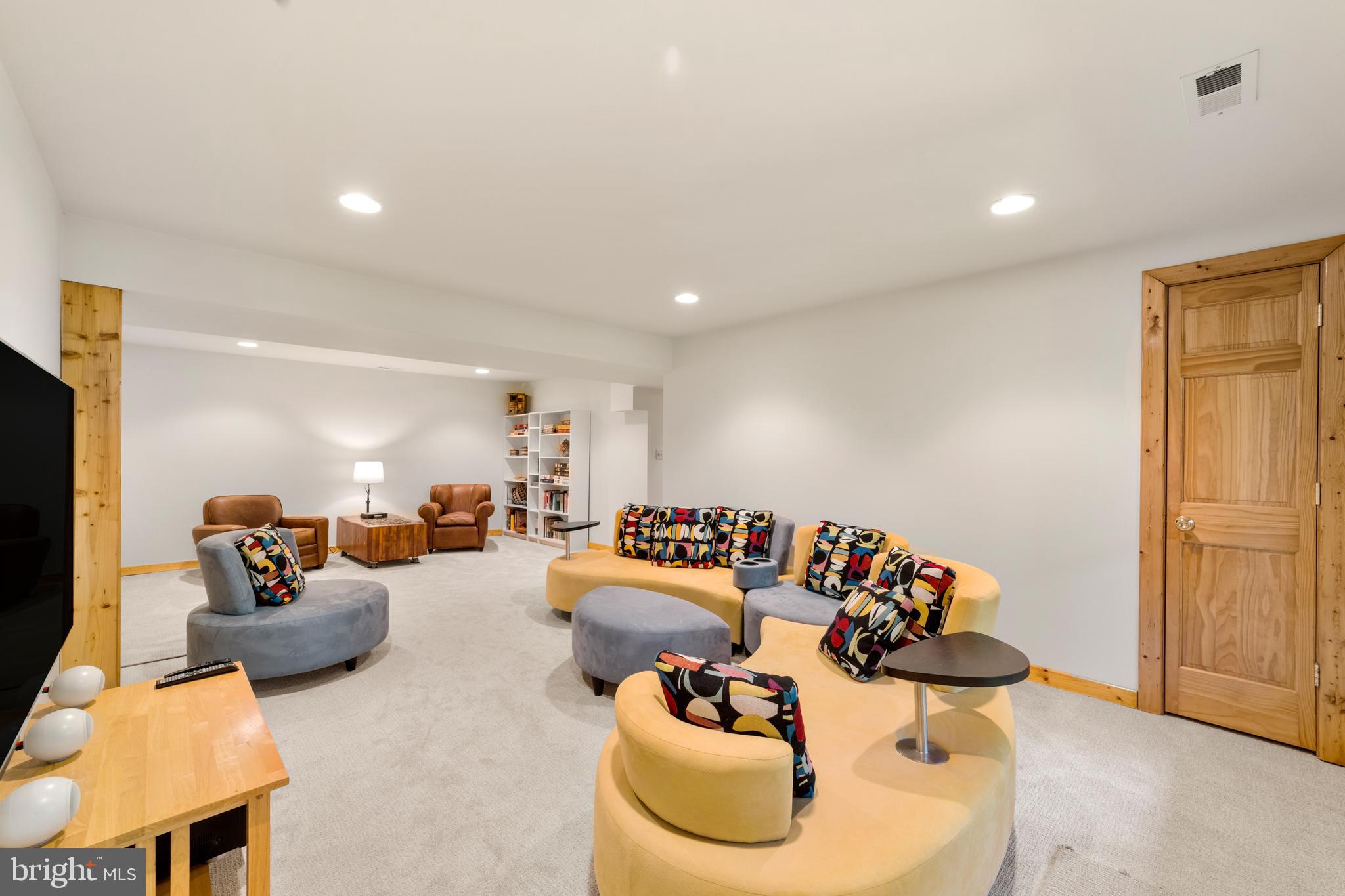 DELAPLANE MEADOWS - Residential