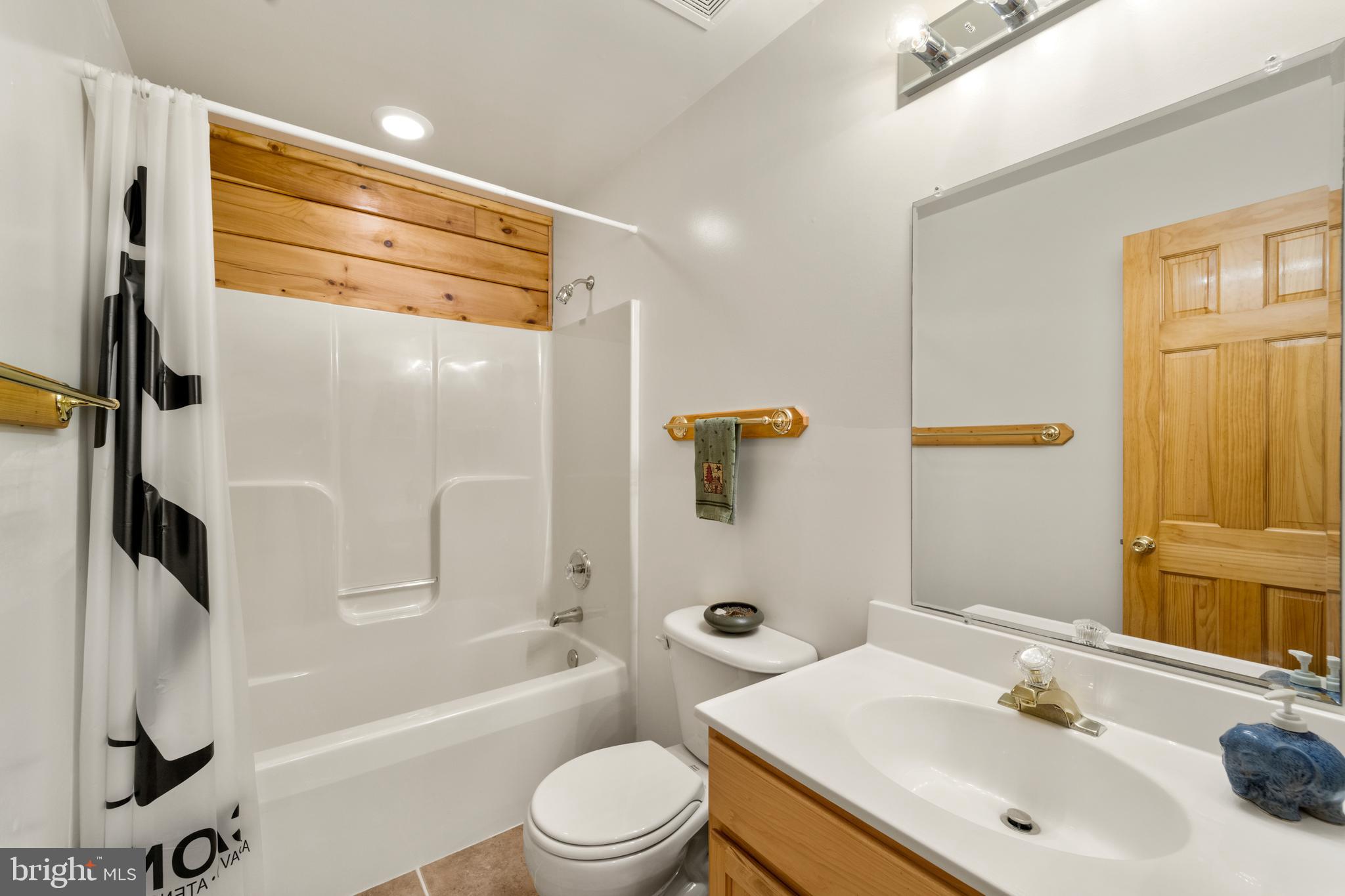 DELAPLANE MEADOWS - Residential