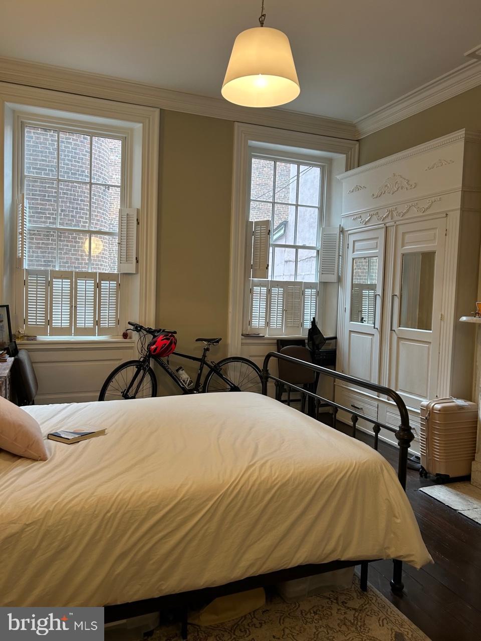 SOCIETY HILL - Residential Lease